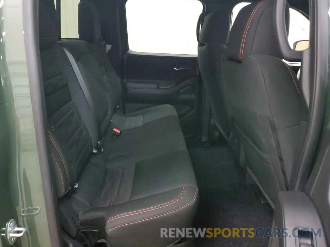 10 Photograph of a damaged car 1N6ED1EK6RN669753 NISSAN FRONTIER 2024
