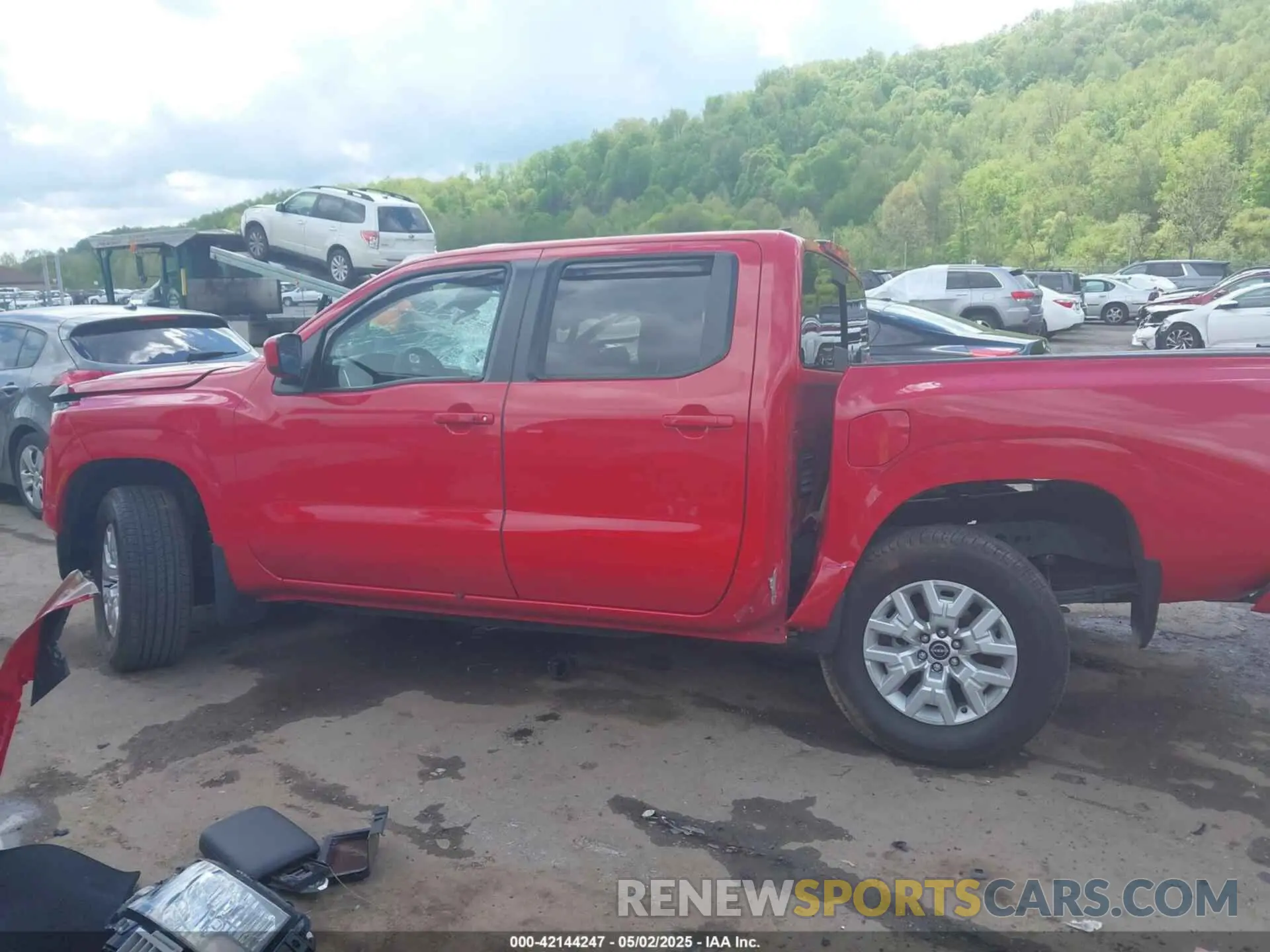 13 Photograph of a damaged car 1N6ED1EKXRN601679 NISSAN FRONTIER 2024