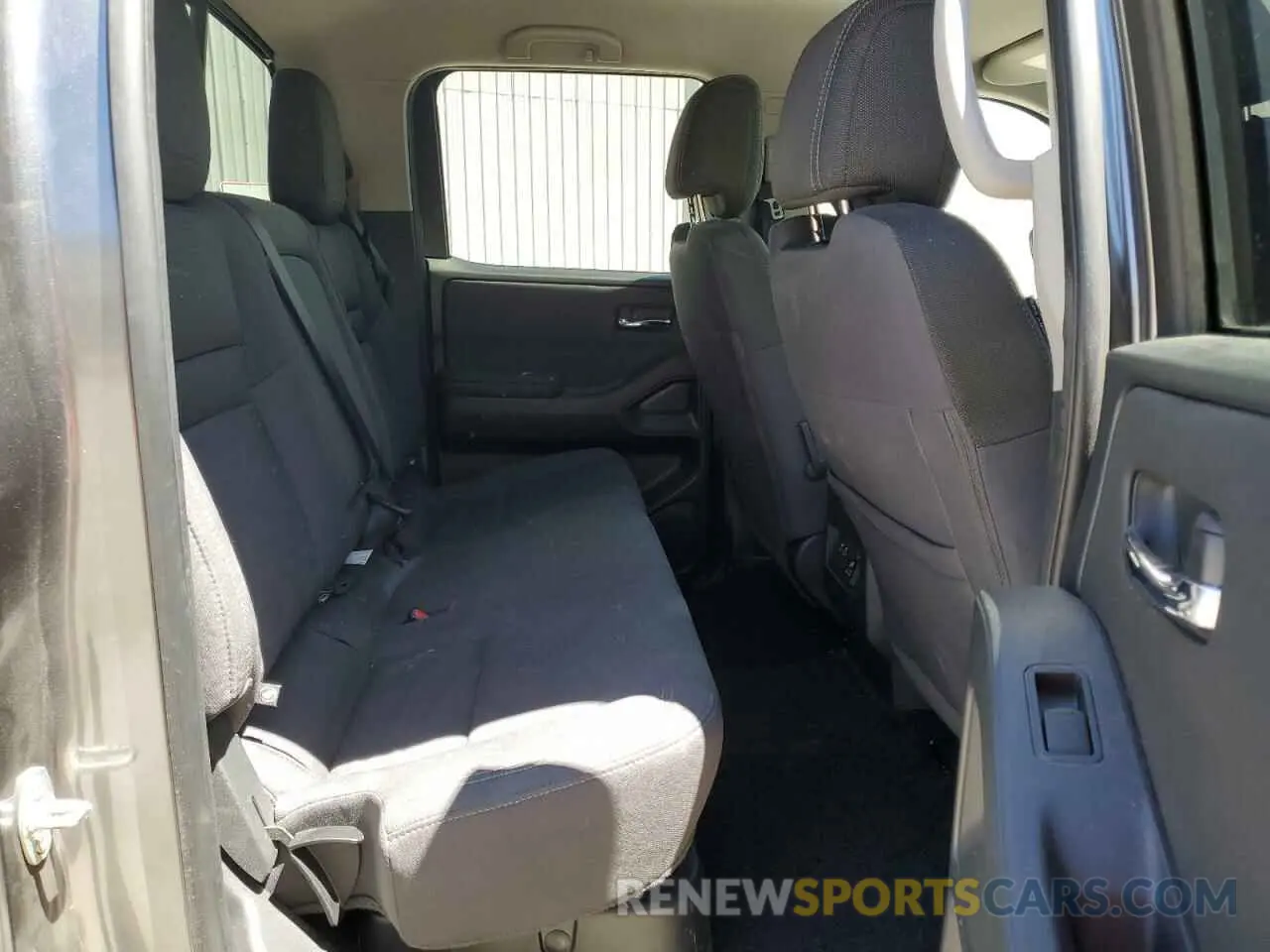 10 Photograph of a damaged car 1N6ED1FK7RN602528 NISSAN FRONTIER 2024
