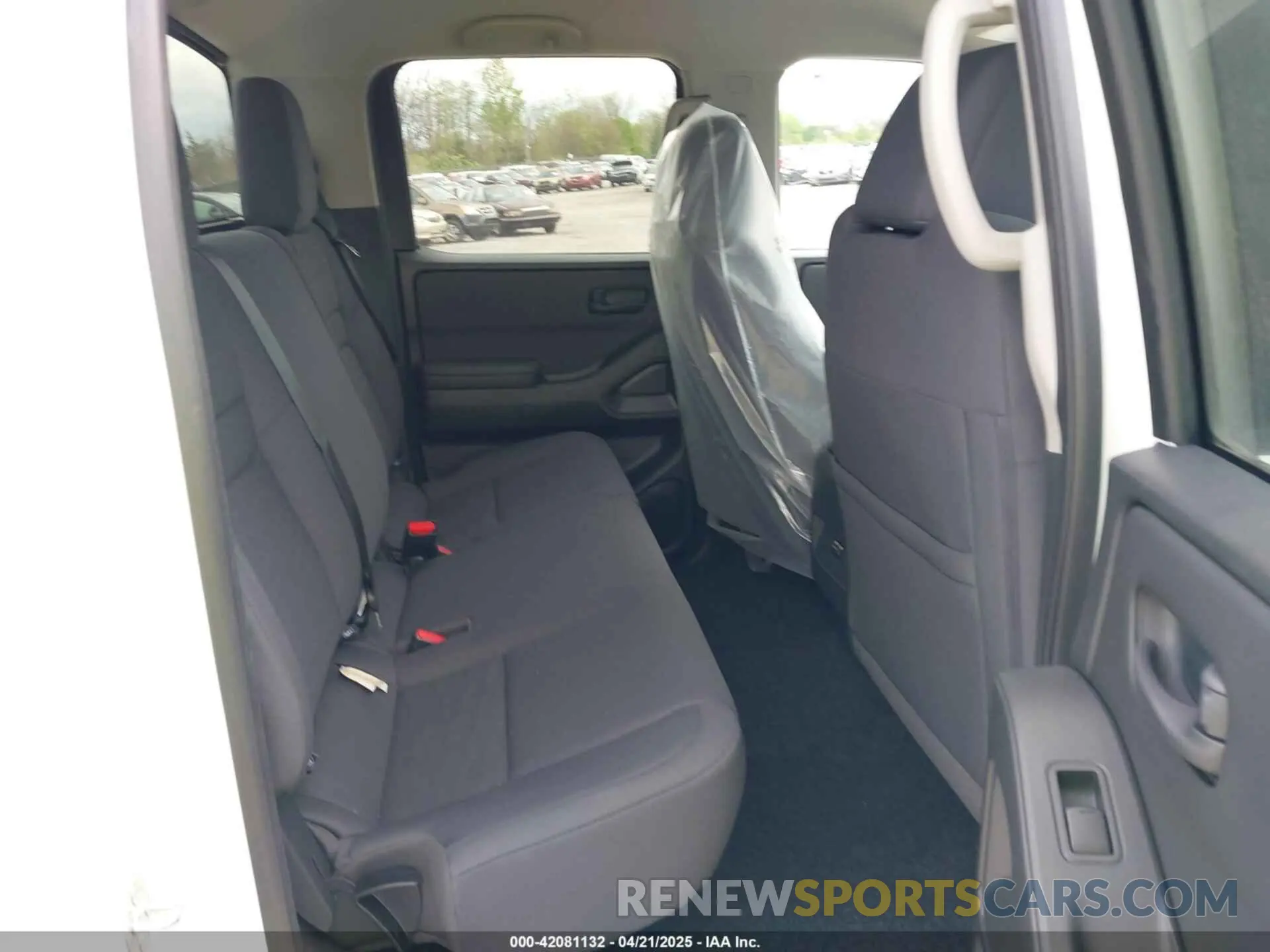 8 Photograph of a damaged car 1N6ED1EJ1SN629416 NISSAN FRONTIER 2025