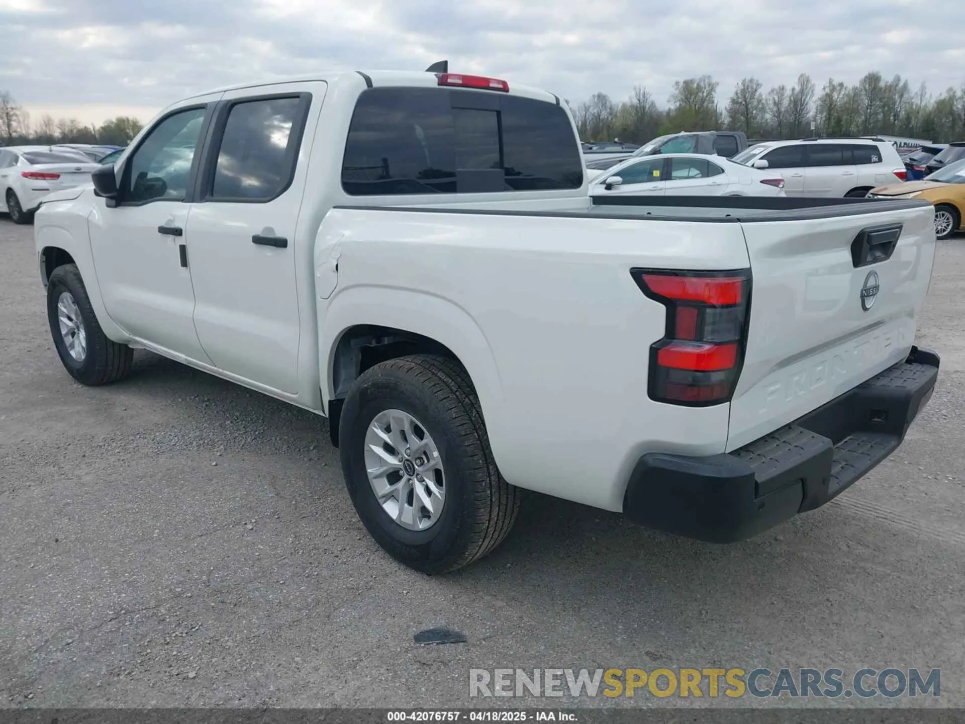 3 Photograph of a damaged car 1N6ED1EJ5SN629337 NISSAN FRONTIER 2025