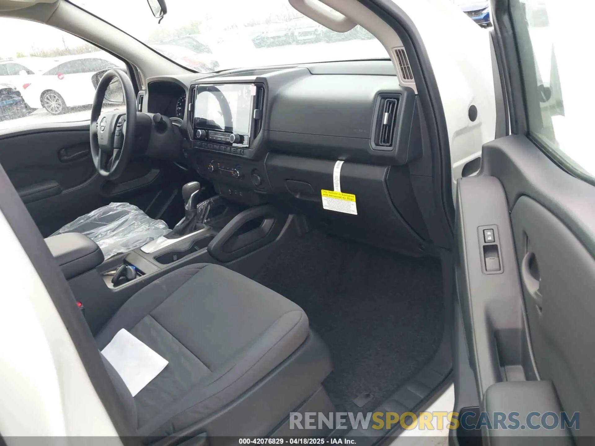 5 Photograph of a damaged car 1N6ED1EJ8SN629476 NISSAN FRONTIER 2025