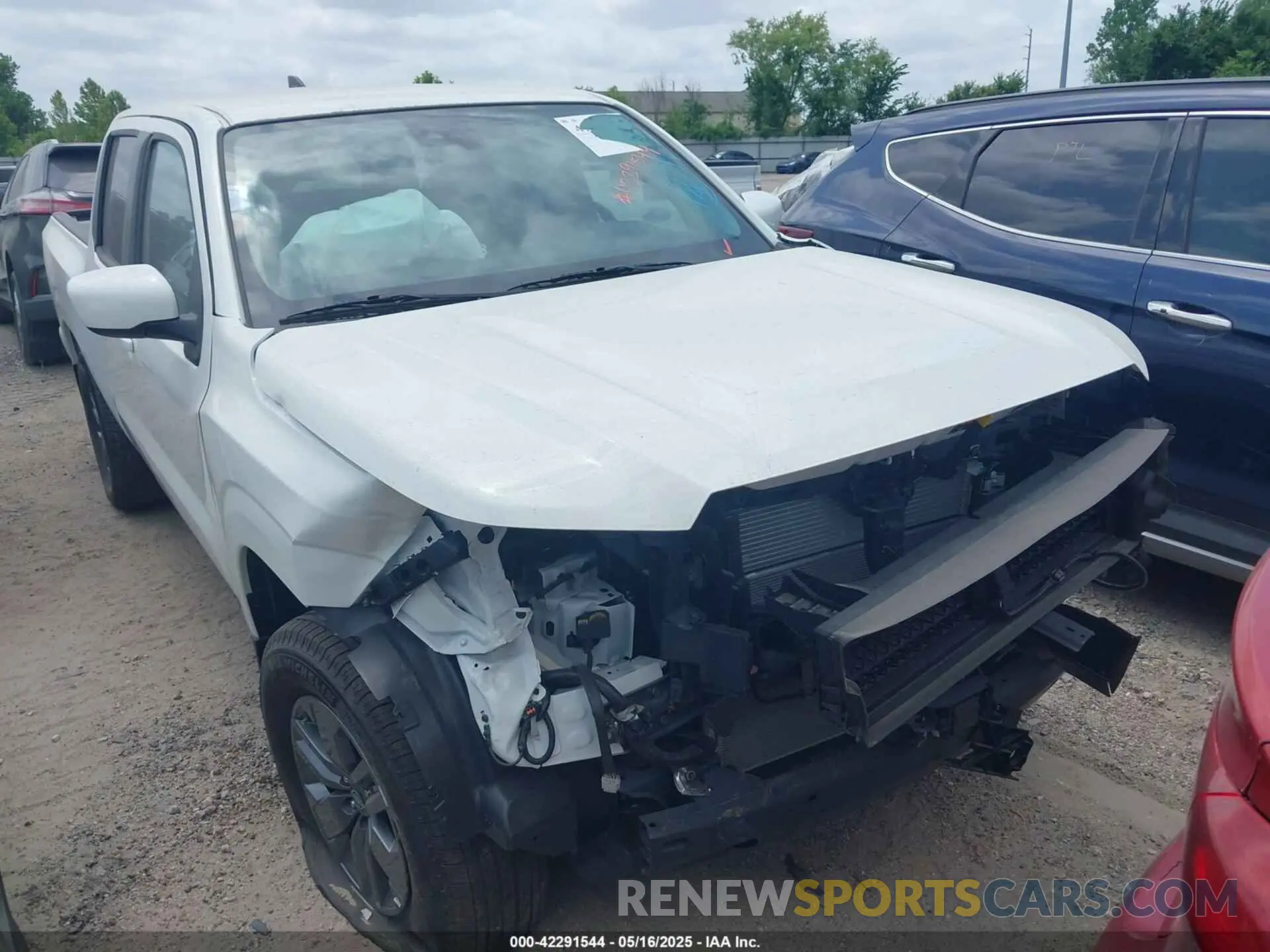 1 Photograph of a damaged car 1N6ED1EJ9SN607017 NISSAN FRONTIER 2025