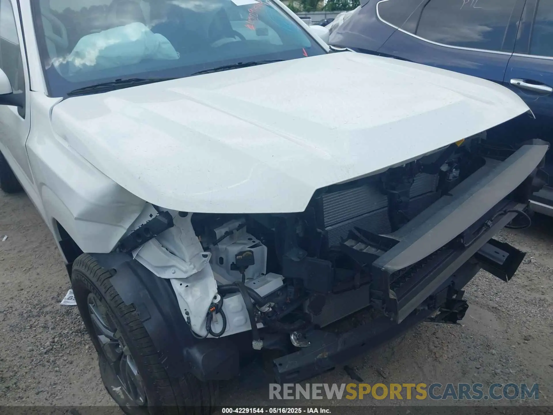 6 Photograph of a damaged car 1N6ED1EJ9SN607017 NISSAN FRONTIER 2025