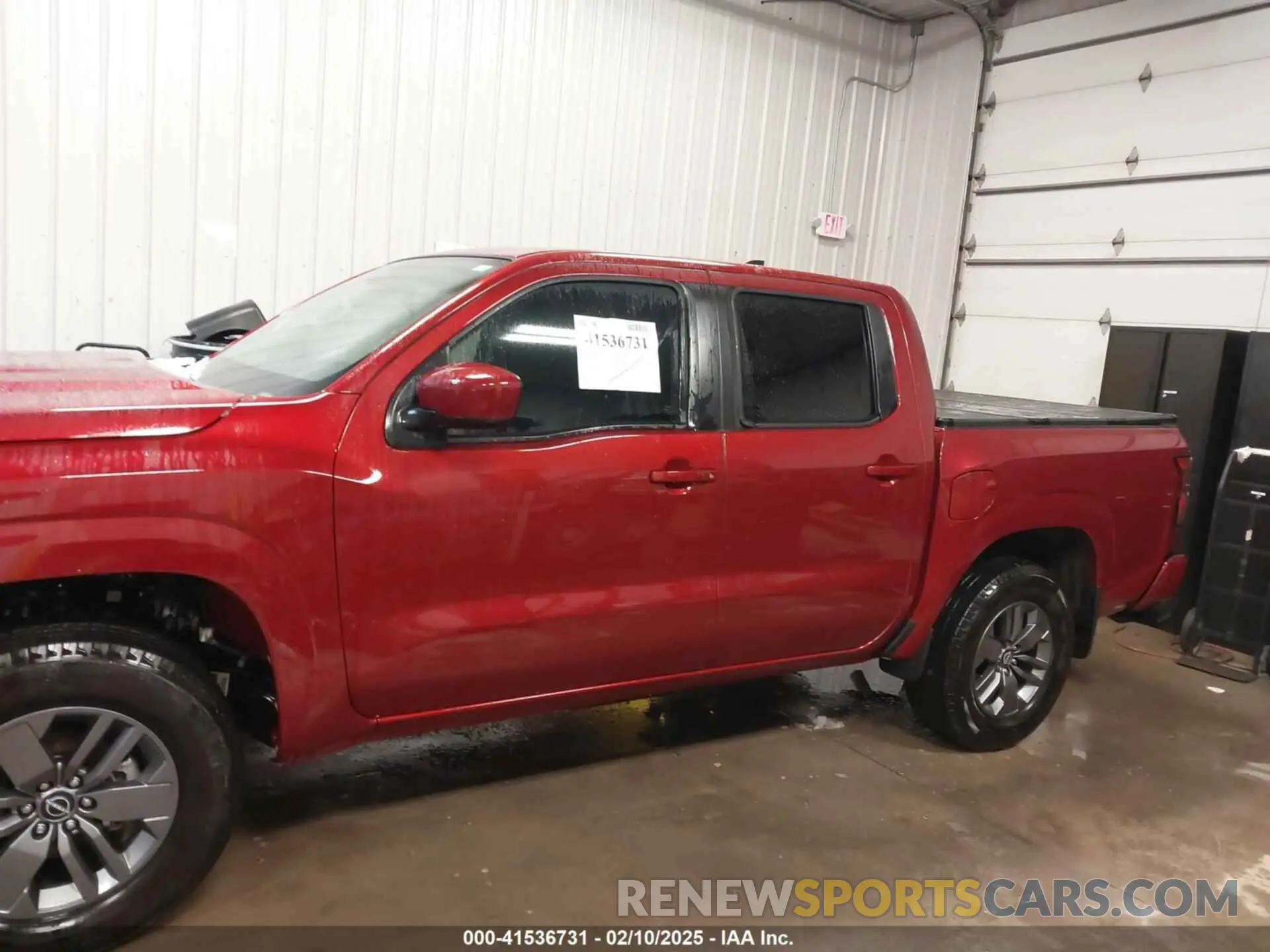 15 Photograph of a damaged car 1N6ED1EK2SN608647 NISSAN FRONTIER 2025