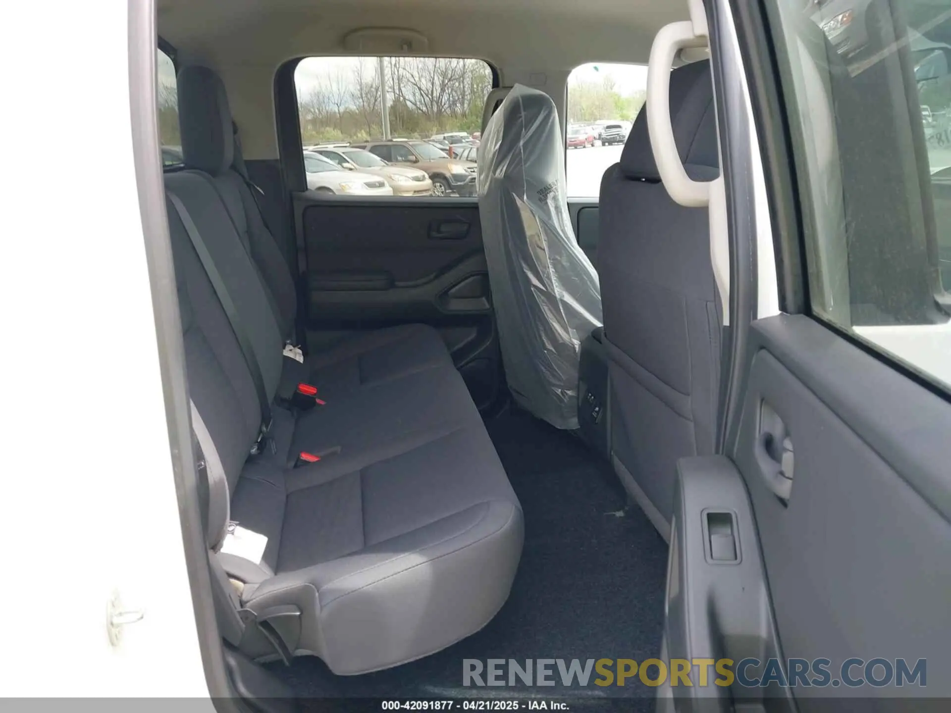 8 Photograph of a damaged car 1N6ED1EK4SN630701 NISSAN FRONTIER 2025