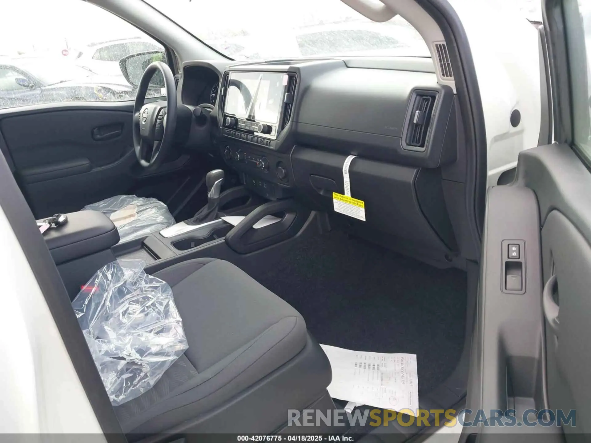 5 Photograph of a damaged car 1N6ED1EKXSN631139 NISSAN FRONTIER 2025