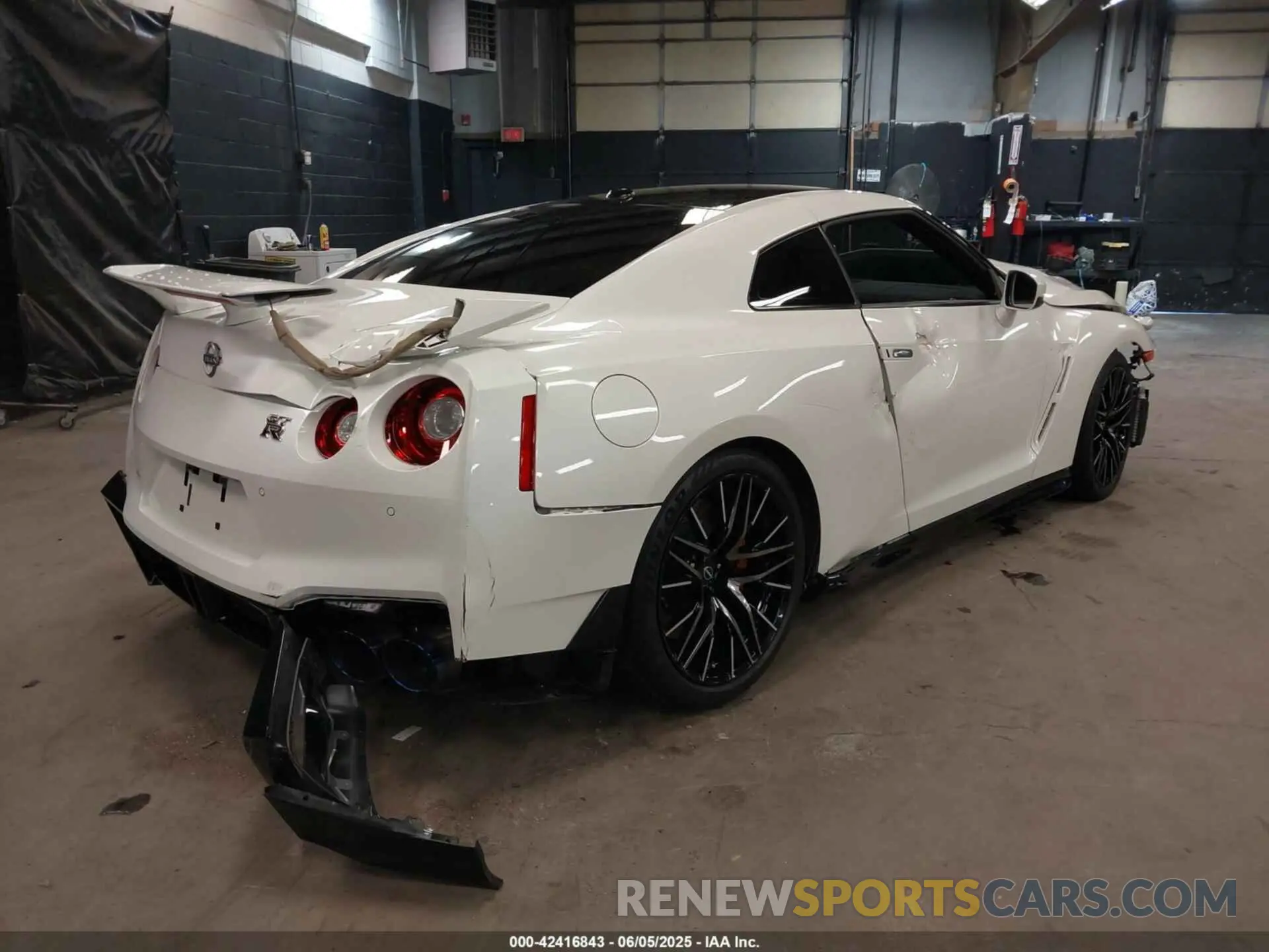 4 Photograph of a damaged car JN1AR5BFXRM220361 NISSAN GT-R 2024