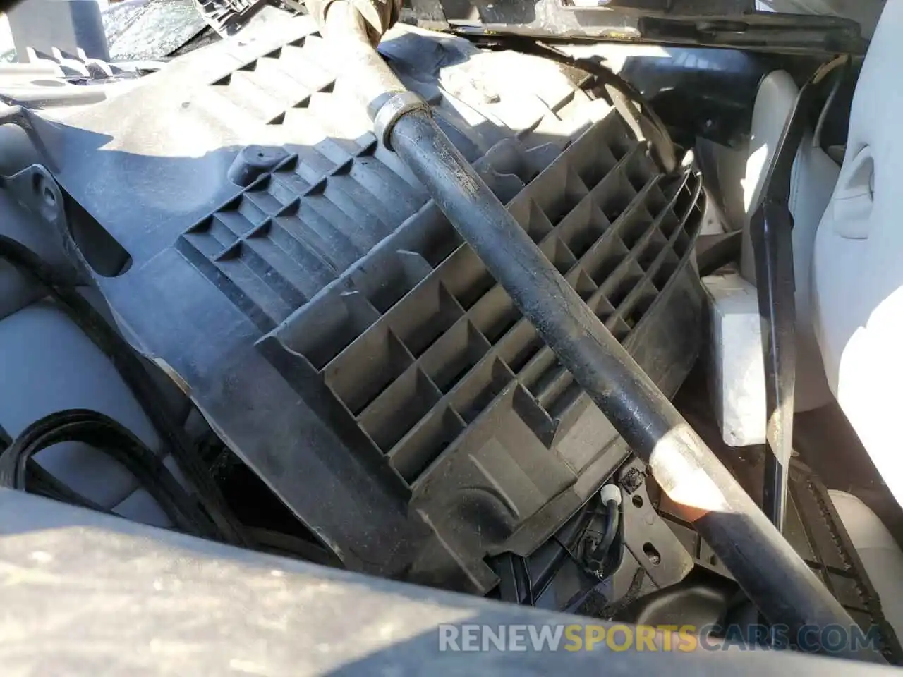 10 Photograph of a damaged car JN1AR5EF7LM100066 NISSAN GTR 2020