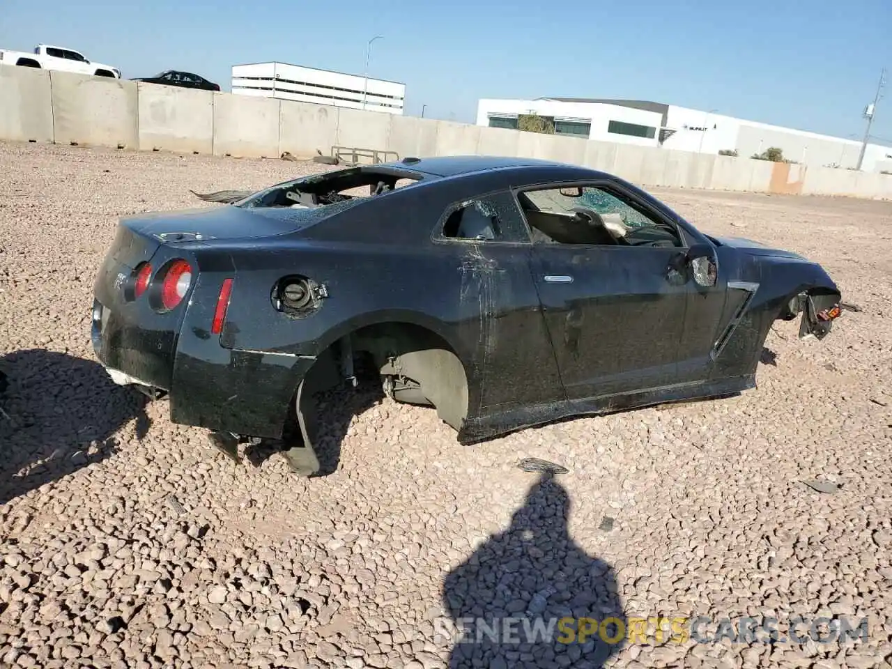 3 Photograph of a damaged car JN1AR5EF7LM100066 NISSAN GTR 2020