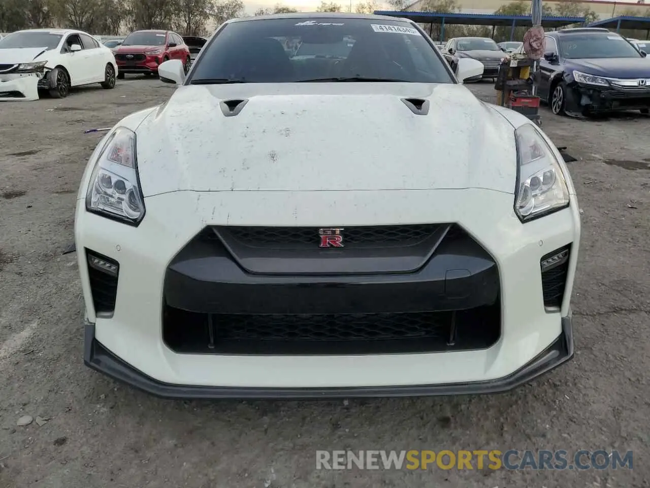 5 Photograph of a damaged car JN1AR5EF7LM100343 NISSAN GTR 2020