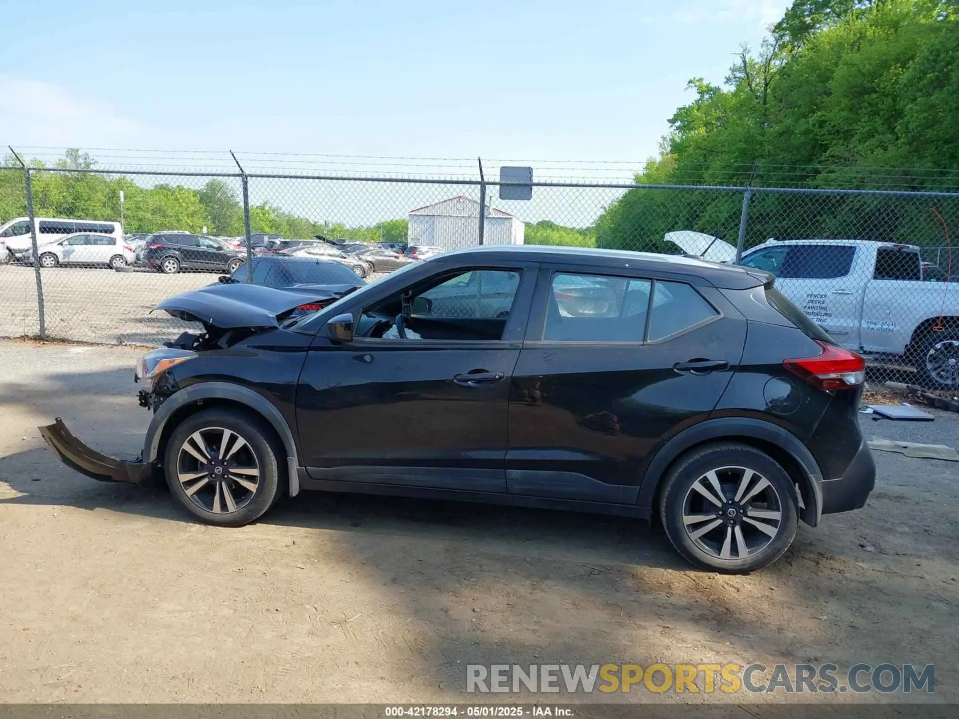 14 Photograph of a damaged car 3N1CP5CU0KL477623 NISSAN KICKS 2019