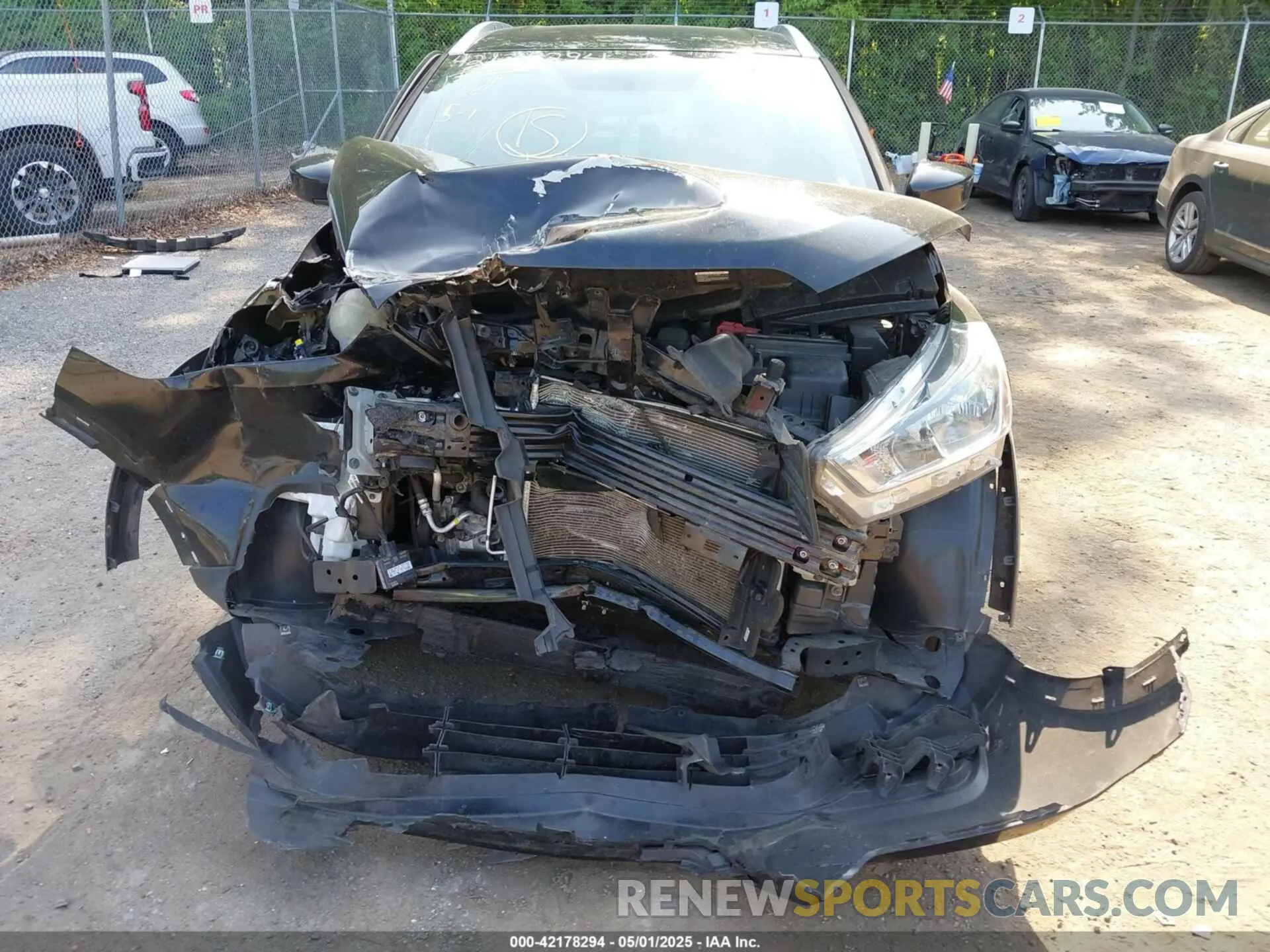 6 Photograph of a damaged car 3N1CP5CU0KL477623 NISSAN KICKS 2019