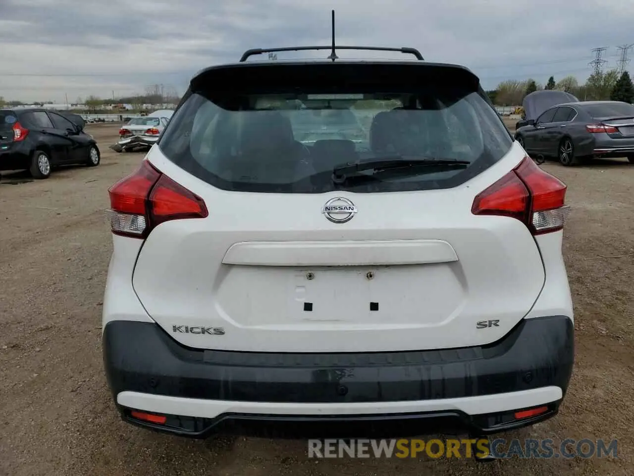 6 Photograph of a damaged car 3N1CP5CU0KL488427 NISSAN KICKS 2019