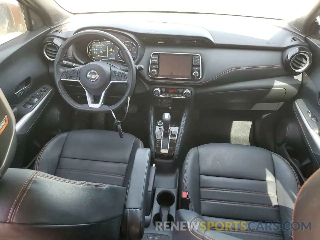 8 Photograph of a damaged car 3N1CP5CU0KL491599 NISSAN KICKS 2019