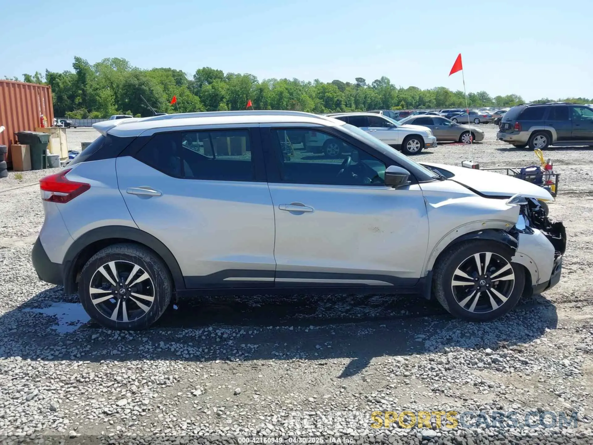 13 Photograph of a damaged car 3N1CP5CU0KL498990 NISSAN KICKS 2019