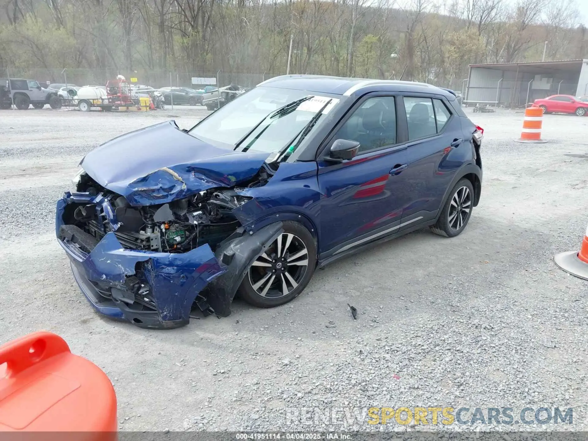 2 Photograph of a damaged car 3N1CP5CU0KL499802 NISSAN KICKS 2019