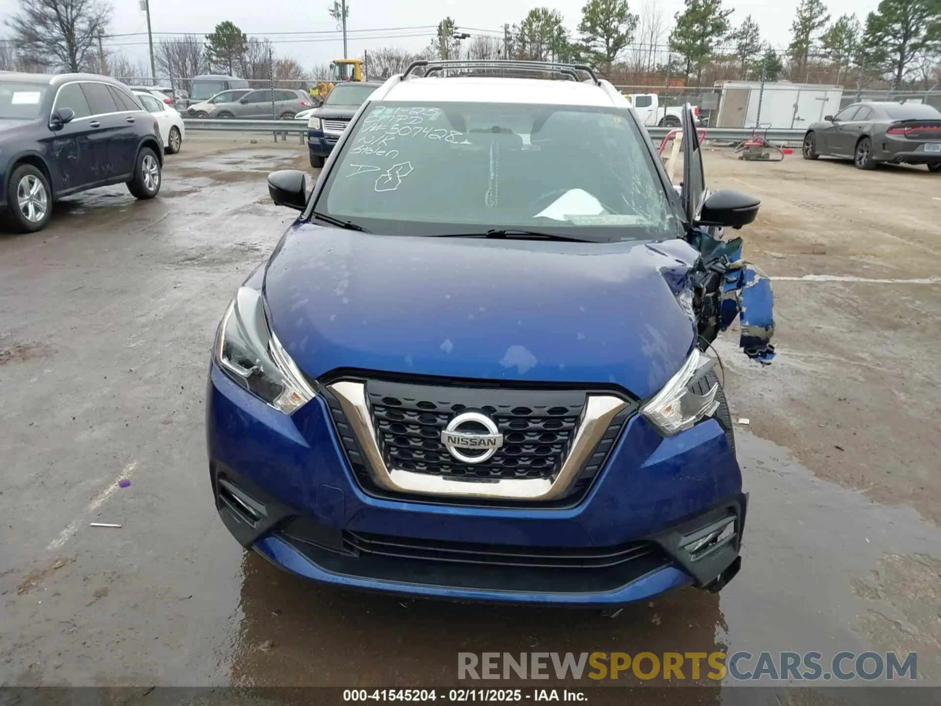 12 Photograph of a damaged car 3N1CP5CU0KL507428 NISSAN KICKS 2019