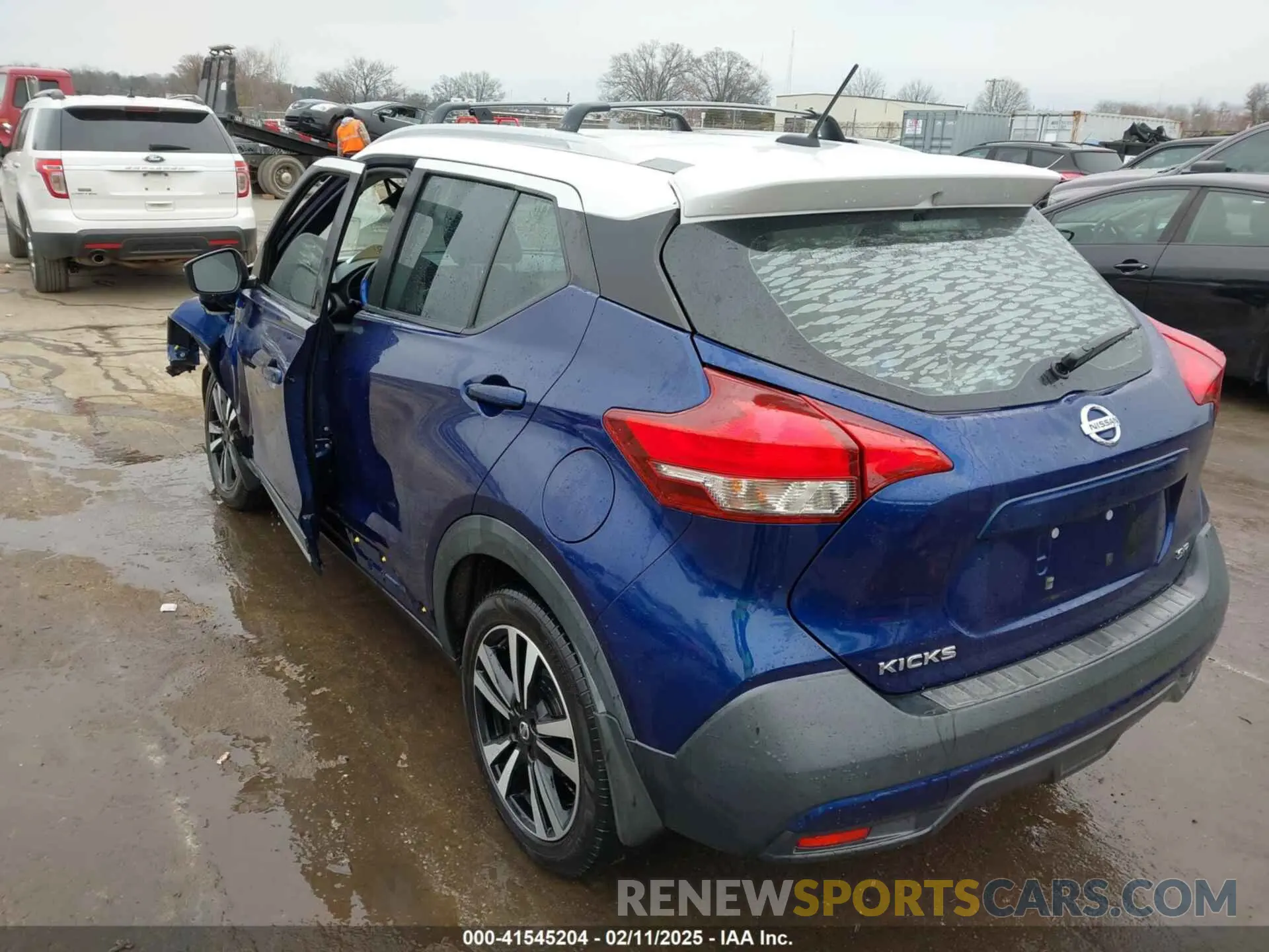3 Photograph of a damaged car 3N1CP5CU0KL507428 NISSAN KICKS 2019
