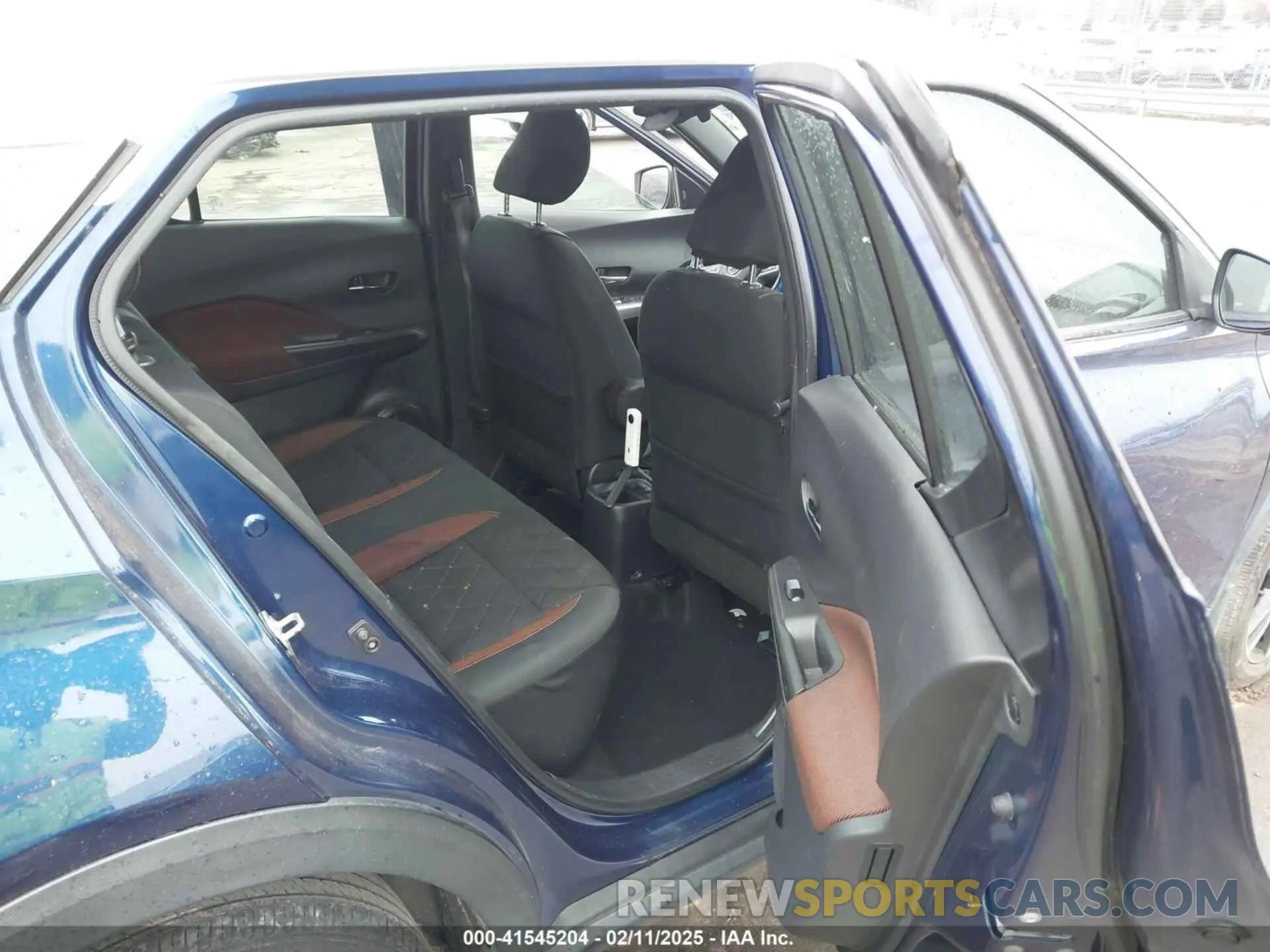 8 Photograph of a damaged car 3N1CP5CU0KL507428 NISSAN KICKS 2019