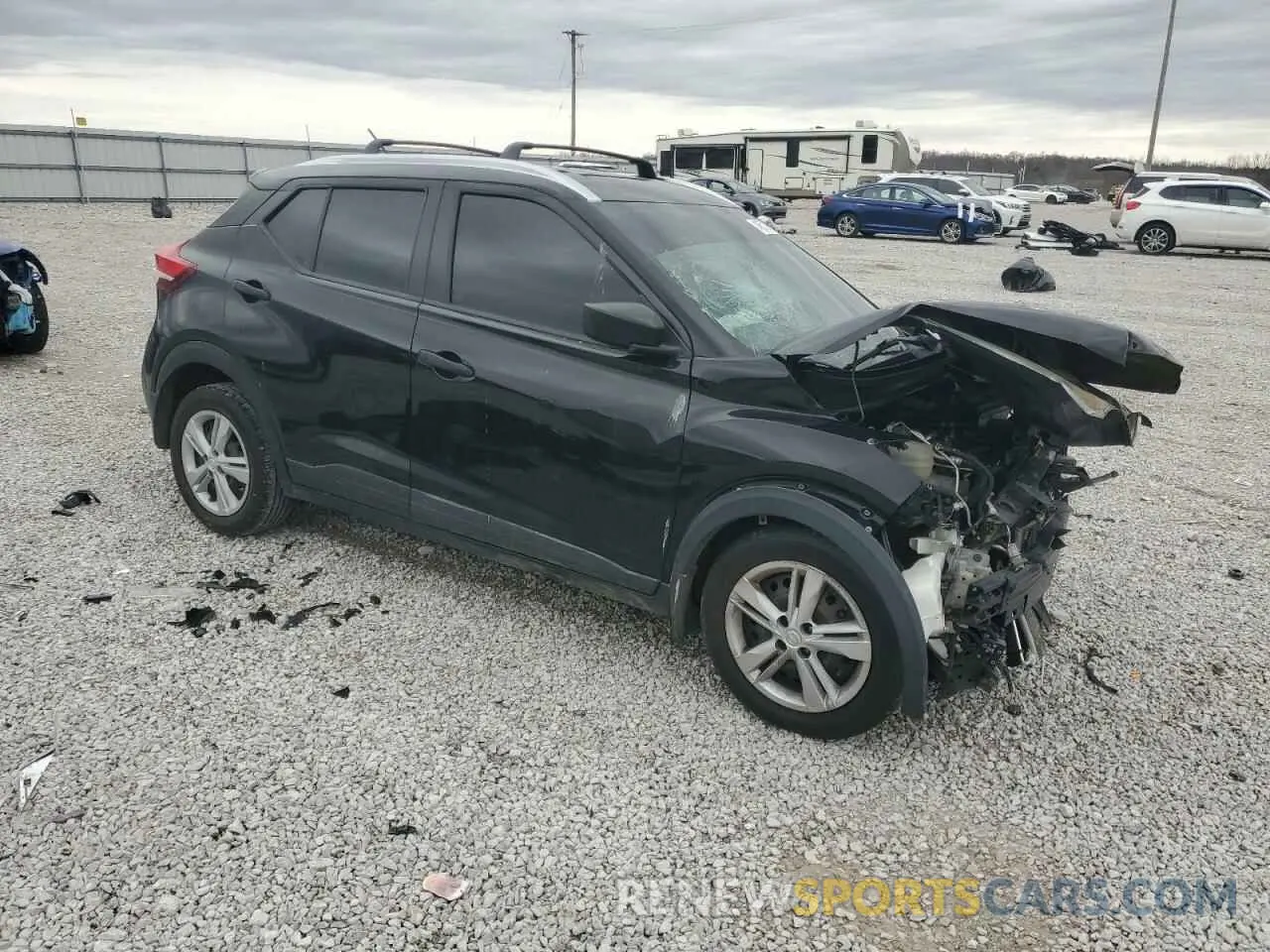 4 Photograph of a damaged car 3N1CP5CU0KL520728 NISSAN KICKS 2019