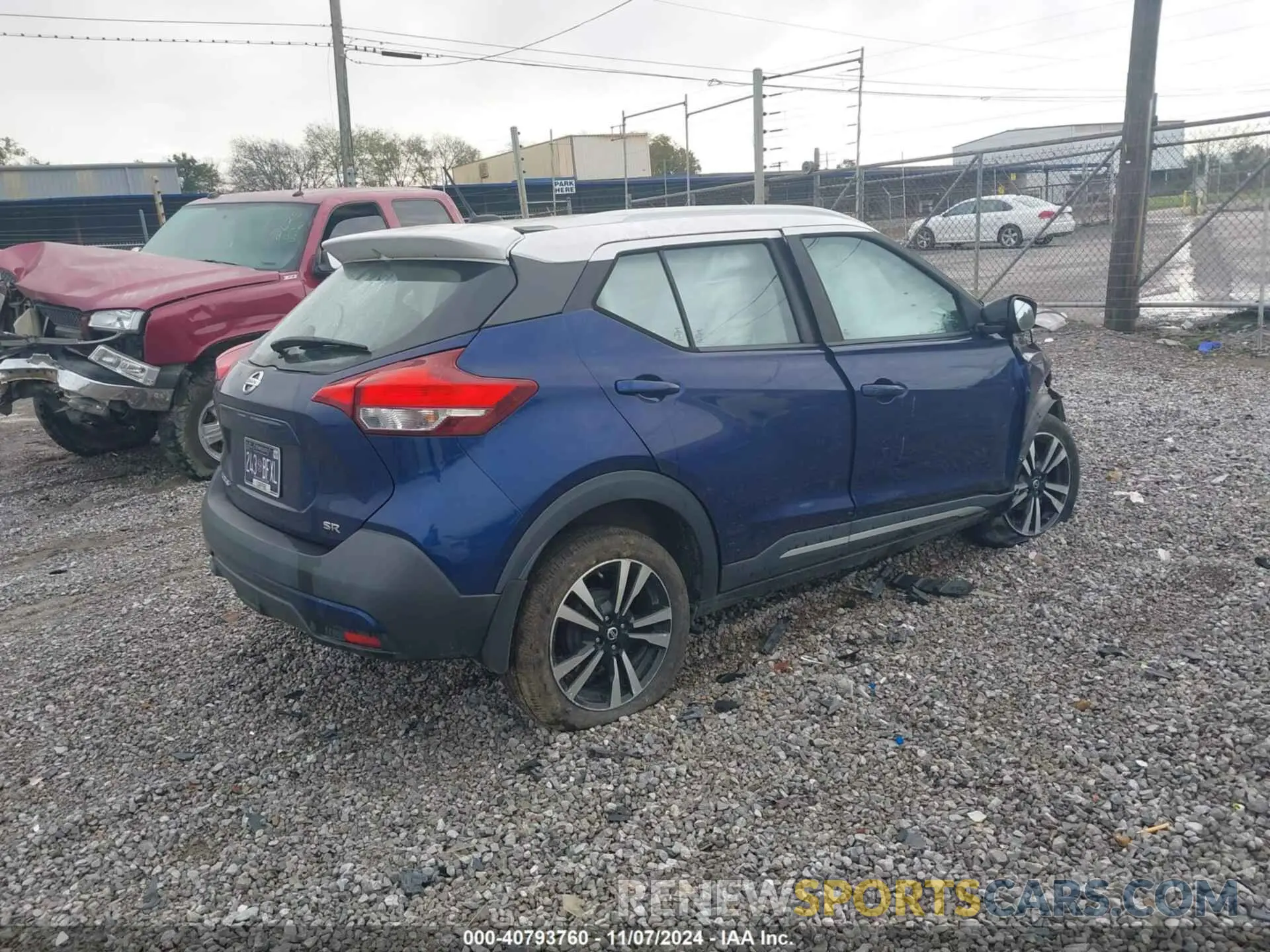 4 Photograph of a damaged car 3N1CP5CU0KL521328 NISSAN KICKS 2019