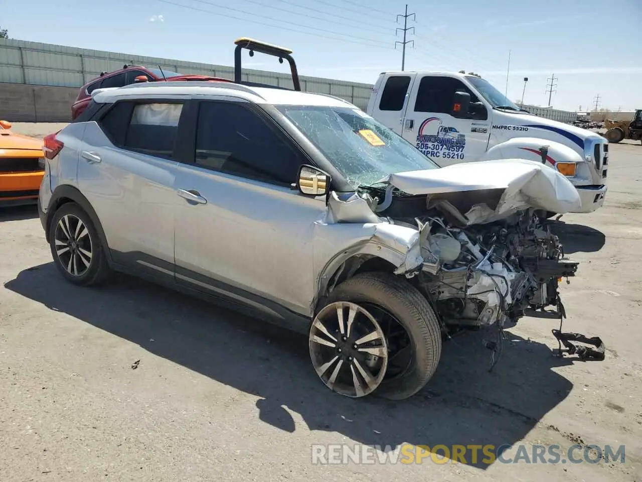 4 Photograph of a damaged car 3N1CP5CU0KL541790 NISSAN KICKS 2019