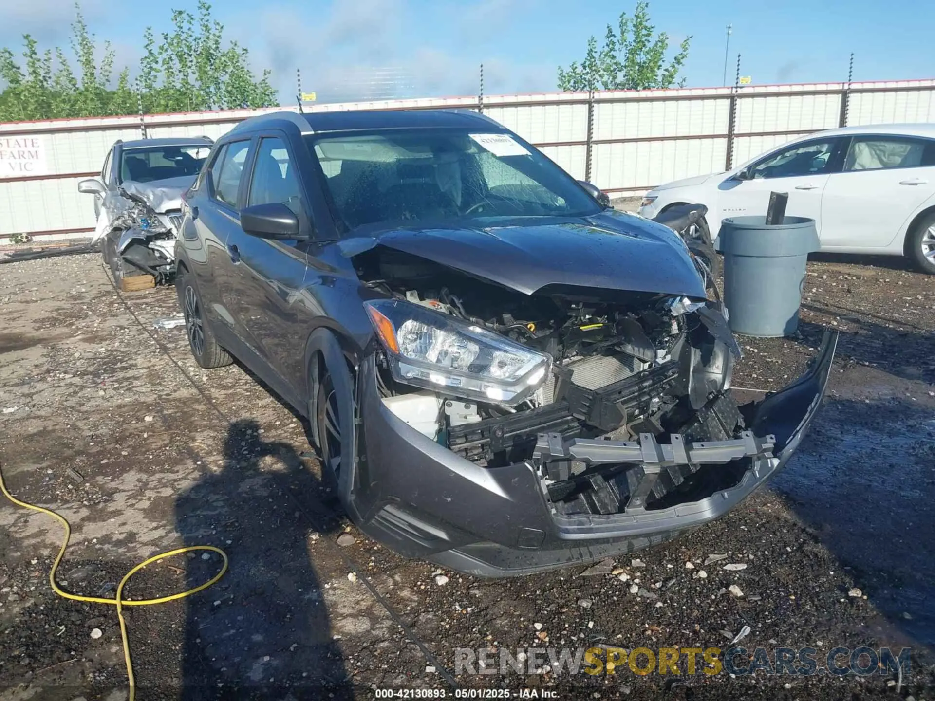1 Photograph of a damaged car 3N1CP5CU0KL550487 NISSAN KICKS 2019