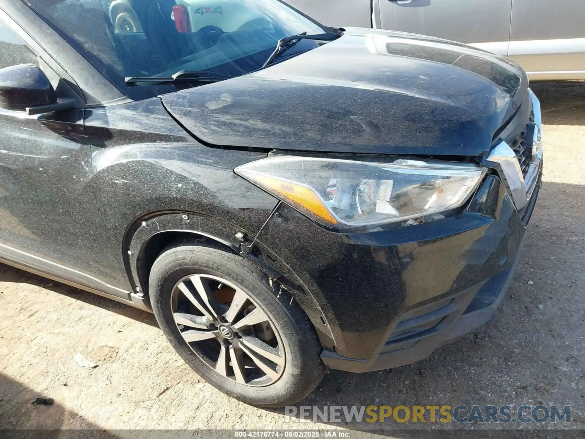 6 Photograph of a damaged car 3N1CP5CU0KL554345 NISSAN KICKS 2019