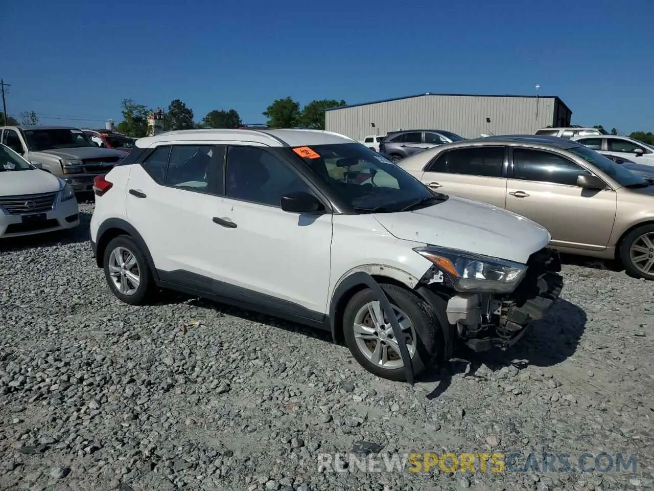 4 Photograph of a damaged car 3N1CP5CU1KL481745 NISSAN KICKS 2019