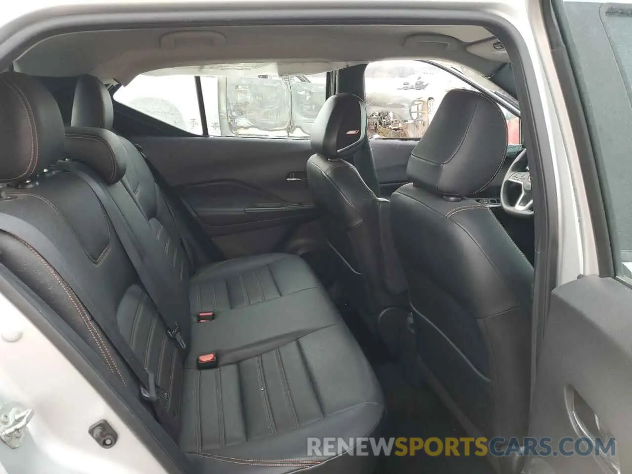 11 Photograph of a damaged car 3N1CP5CU1KL496116 NISSAN KICKS 2019