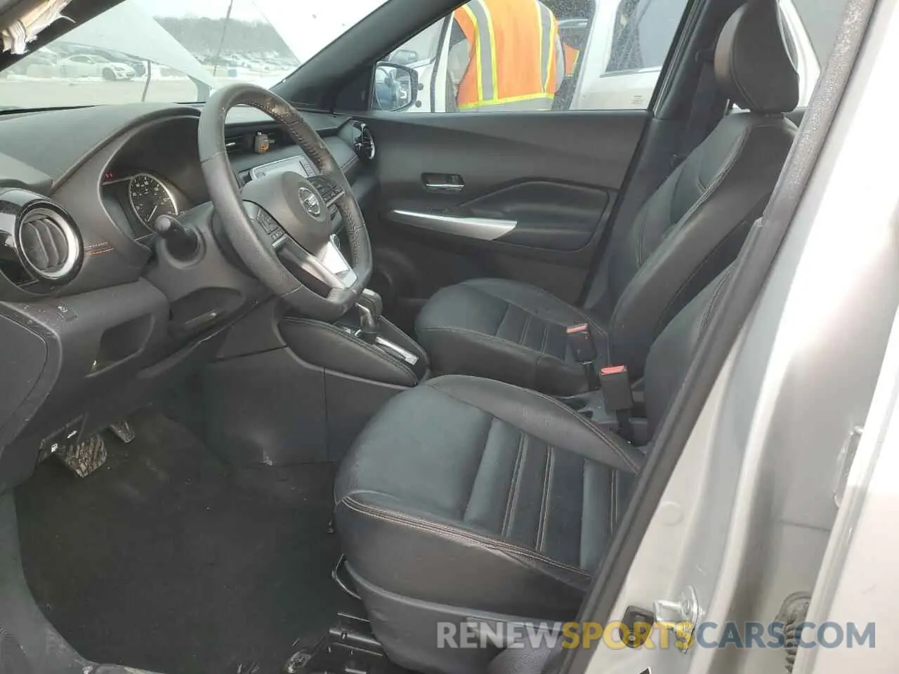 7 Photograph of a damaged car 3N1CP5CU1KL496116 NISSAN KICKS 2019