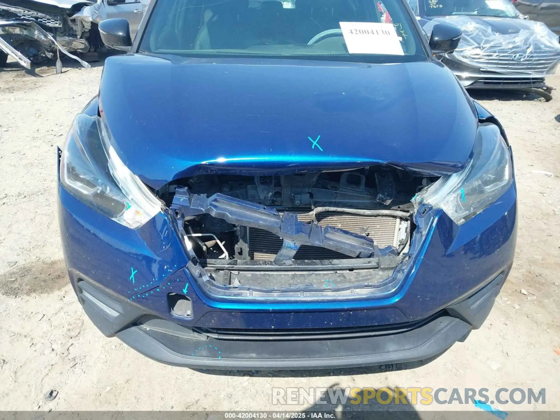 12 Photograph of a damaged car 3N1CP5CU1KL504781 NISSAN KICKS 2019