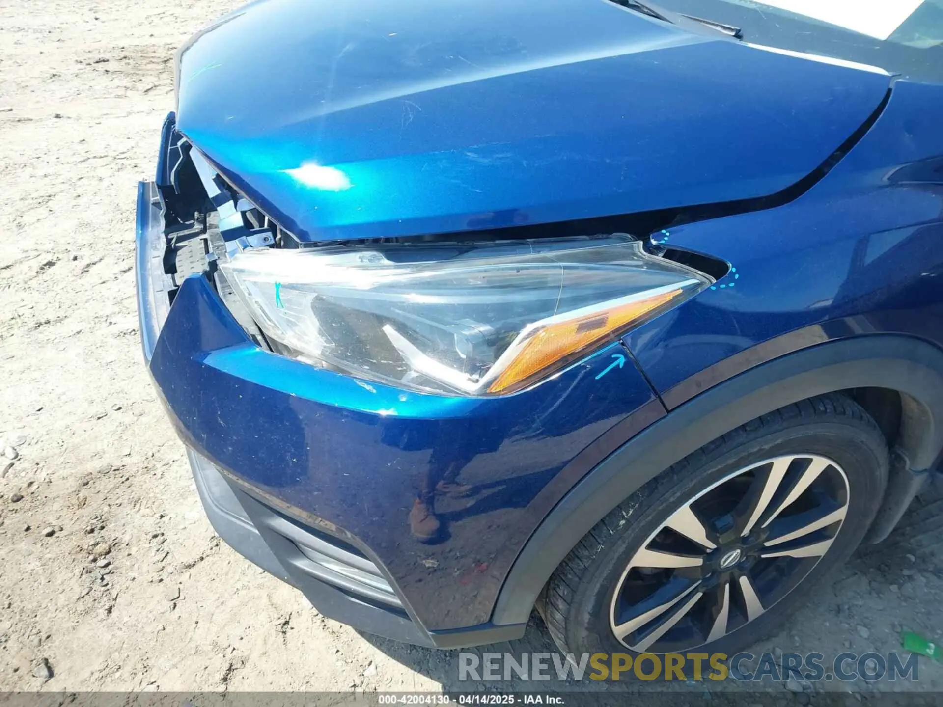 18 Photograph of a damaged car 3N1CP5CU1KL504781 NISSAN KICKS 2019