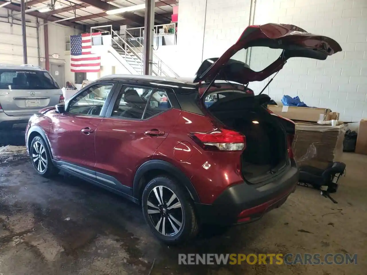 2 Photograph of a damaged car 3N1CP5CU1KL508524 NISSAN KICKS 2019