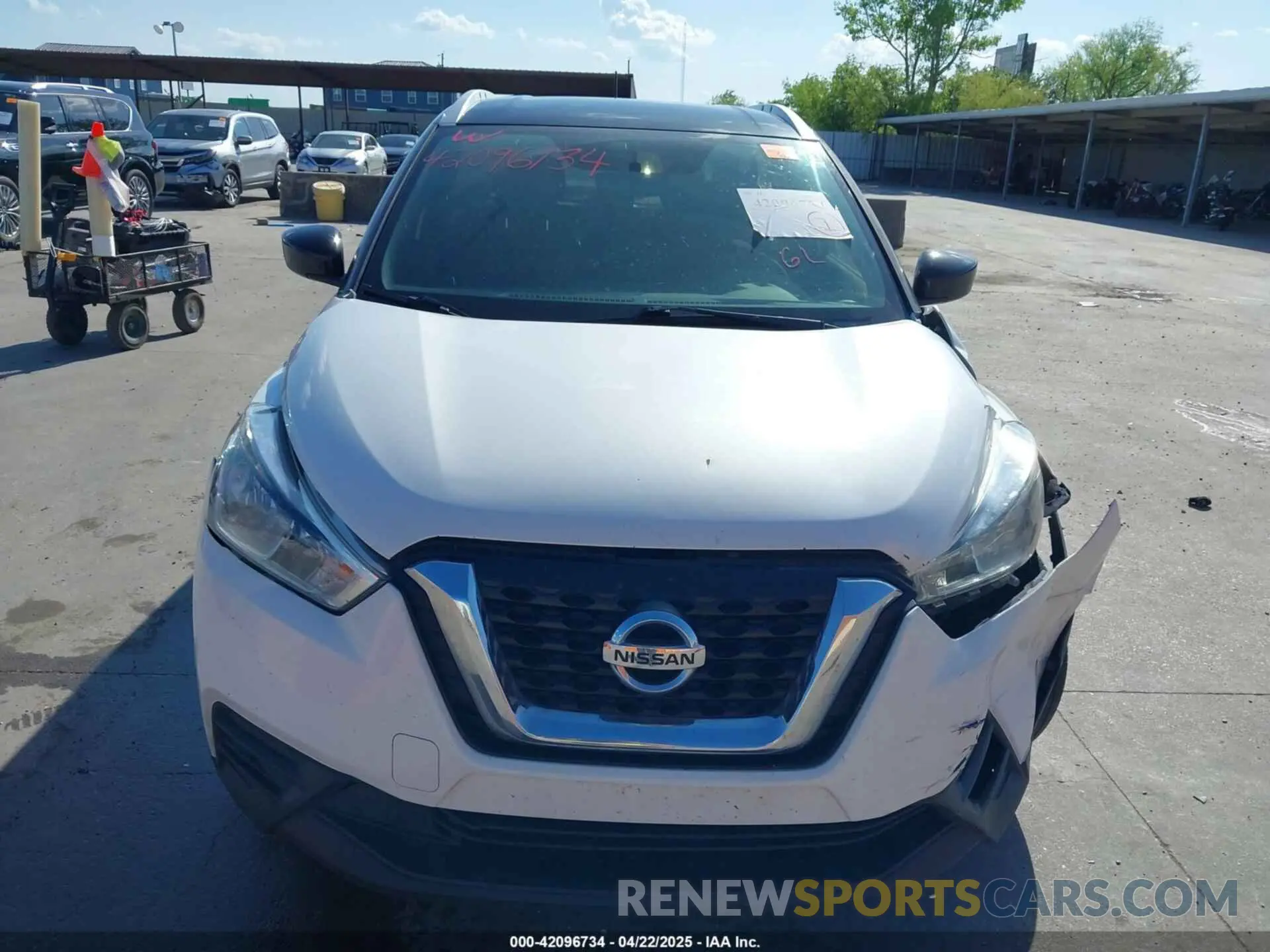 12 Photograph of a damaged car 3N1CP5CU1KL517109 NISSAN KICKS 2019