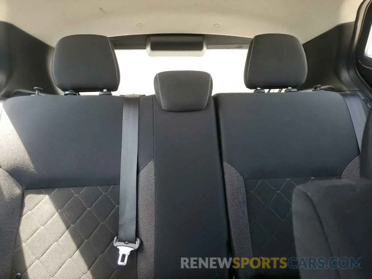 10 Photograph of a damaged car 3N1CP5CU1KL517854 NISSAN KICKS 2019