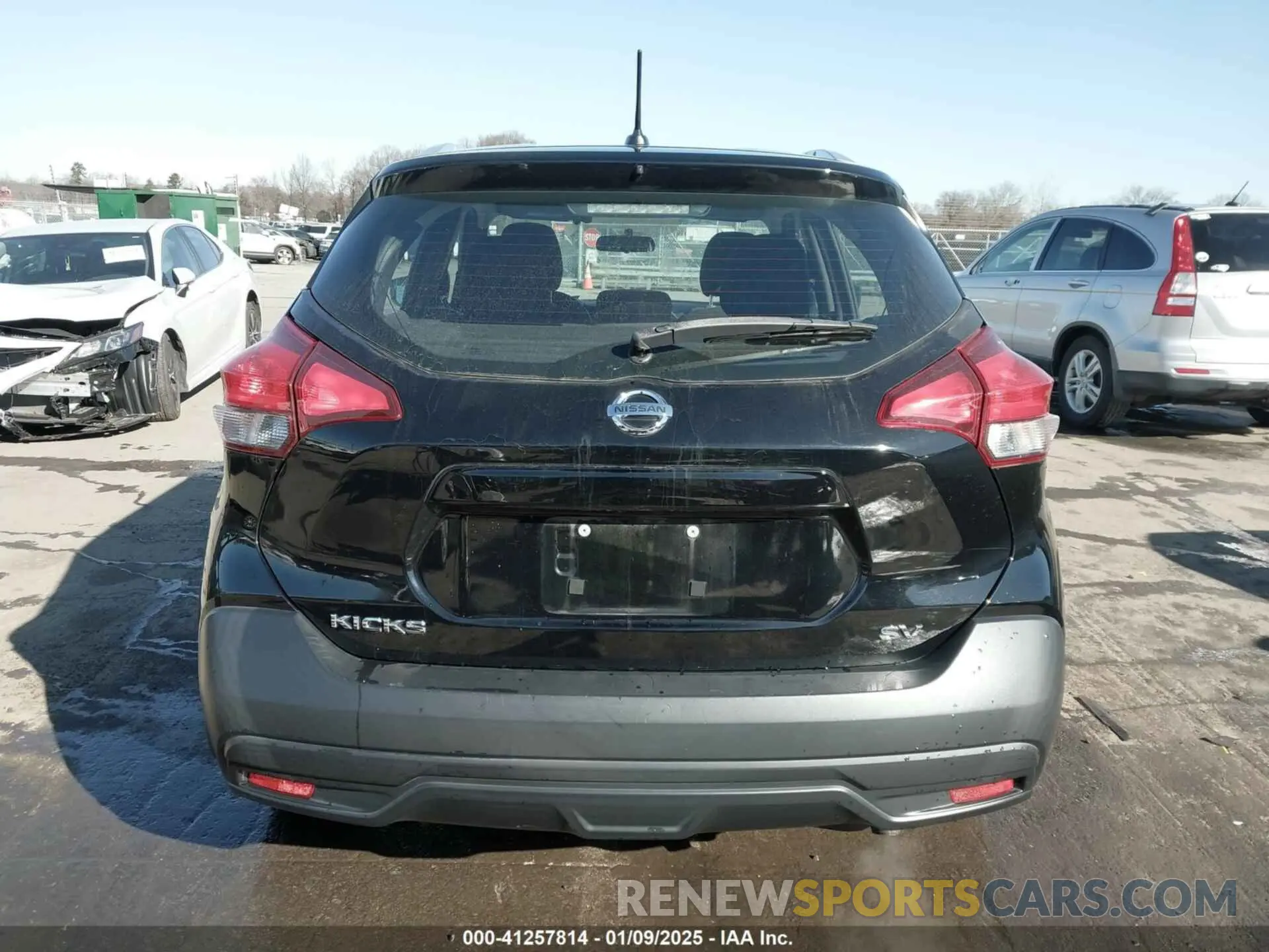 16 Photograph of a damaged car 3N1CP5CU1KL519202 NISSAN KICKS 2019