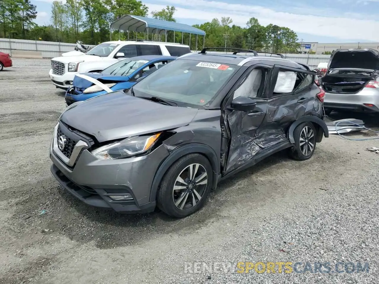 1 Photograph of a damaged car 3N1CP5CU1KL526957 NISSAN KICKS 2019