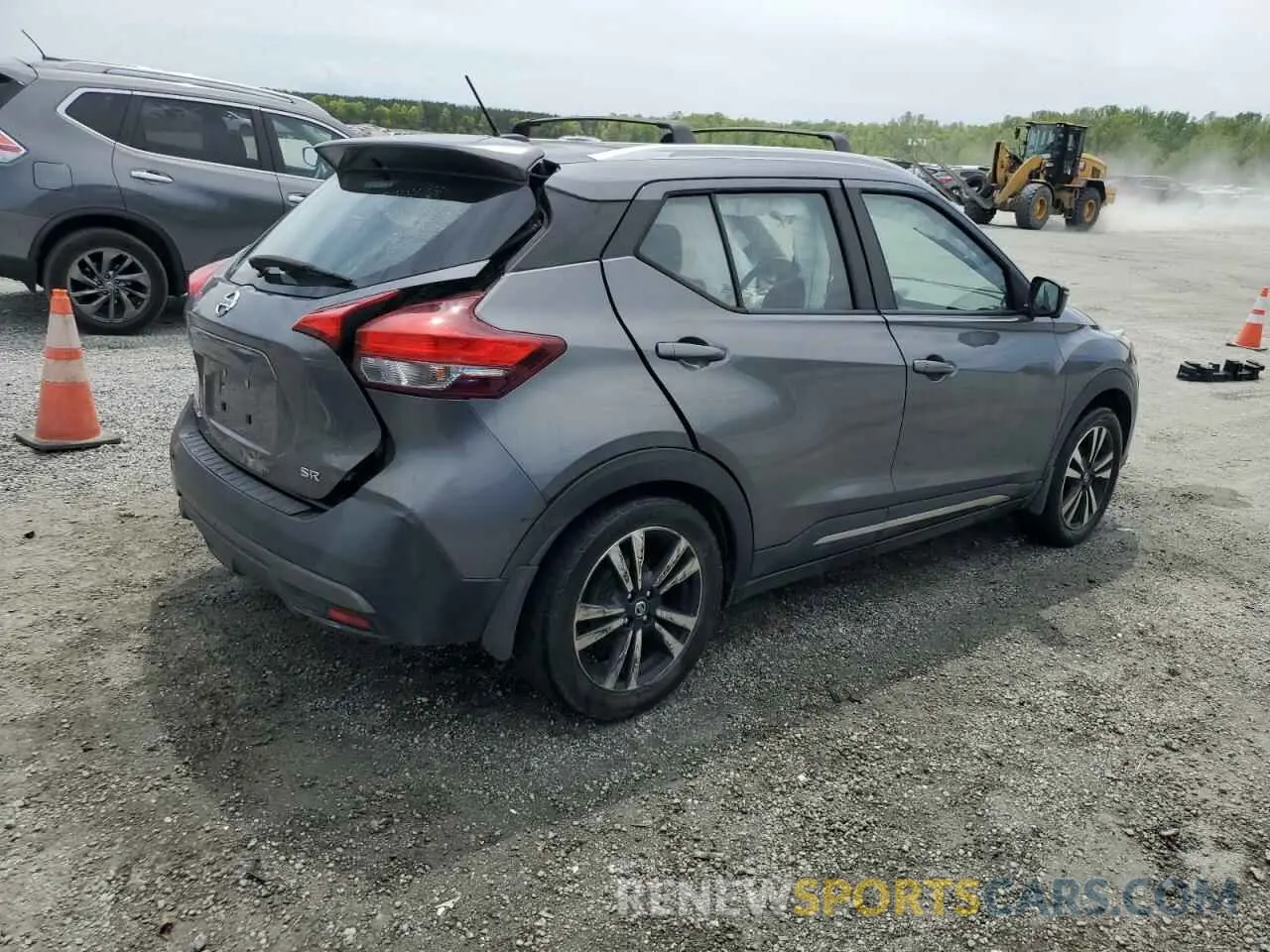 3 Photograph of a damaged car 3N1CP5CU1KL526957 NISSAN KICKS 2019