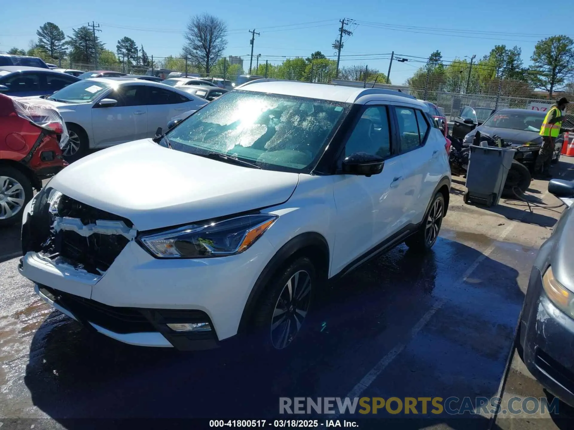 2 Photograph of a damaged car 3N1CP5CU1KL527509 NISSAN KICKS 2019
