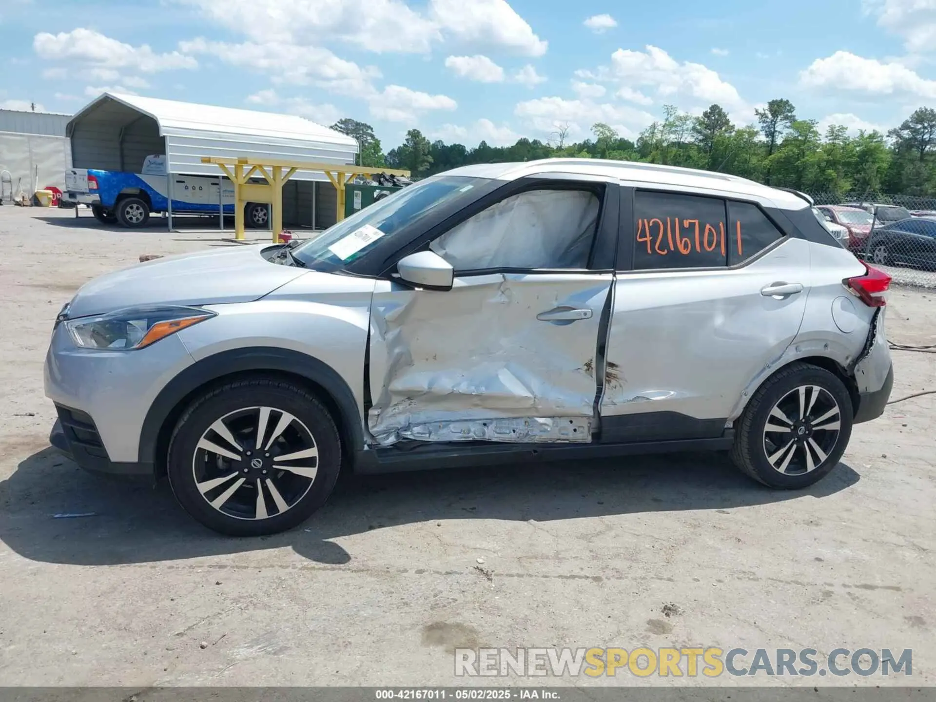 15 Photograph of a damaged car 3N1CP5CU1KL529244 NISSAN KICKS 2019