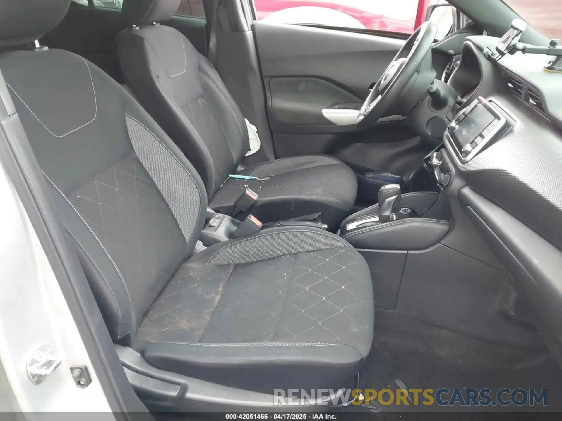 5 Photograph of a damaged car 3N1CP5CU1KL535075 NISSAN KICKS 2019