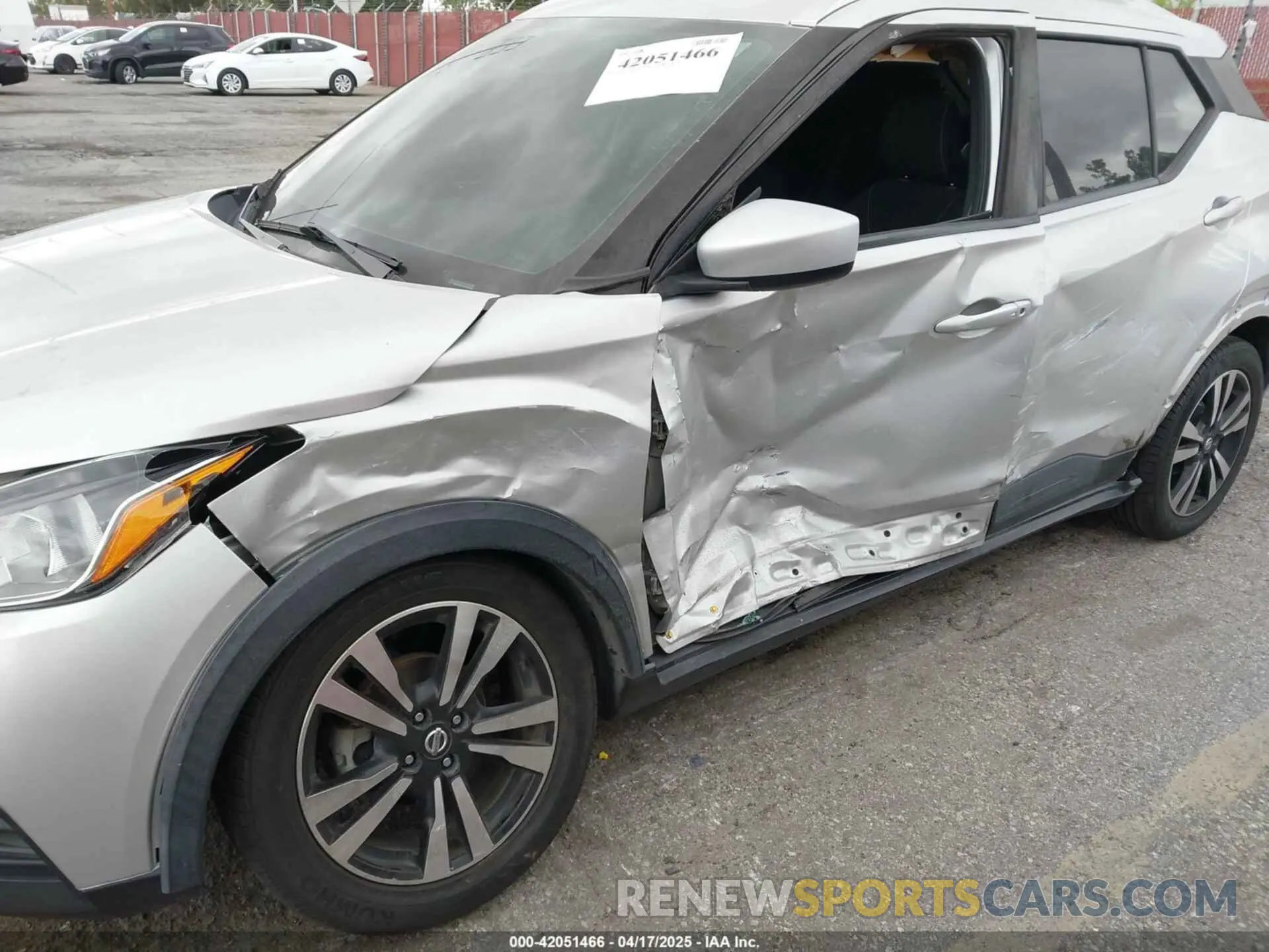 6 Photograph of a damaged car 3N1CP5CU1KL535075 NISSAN KICKS 2019