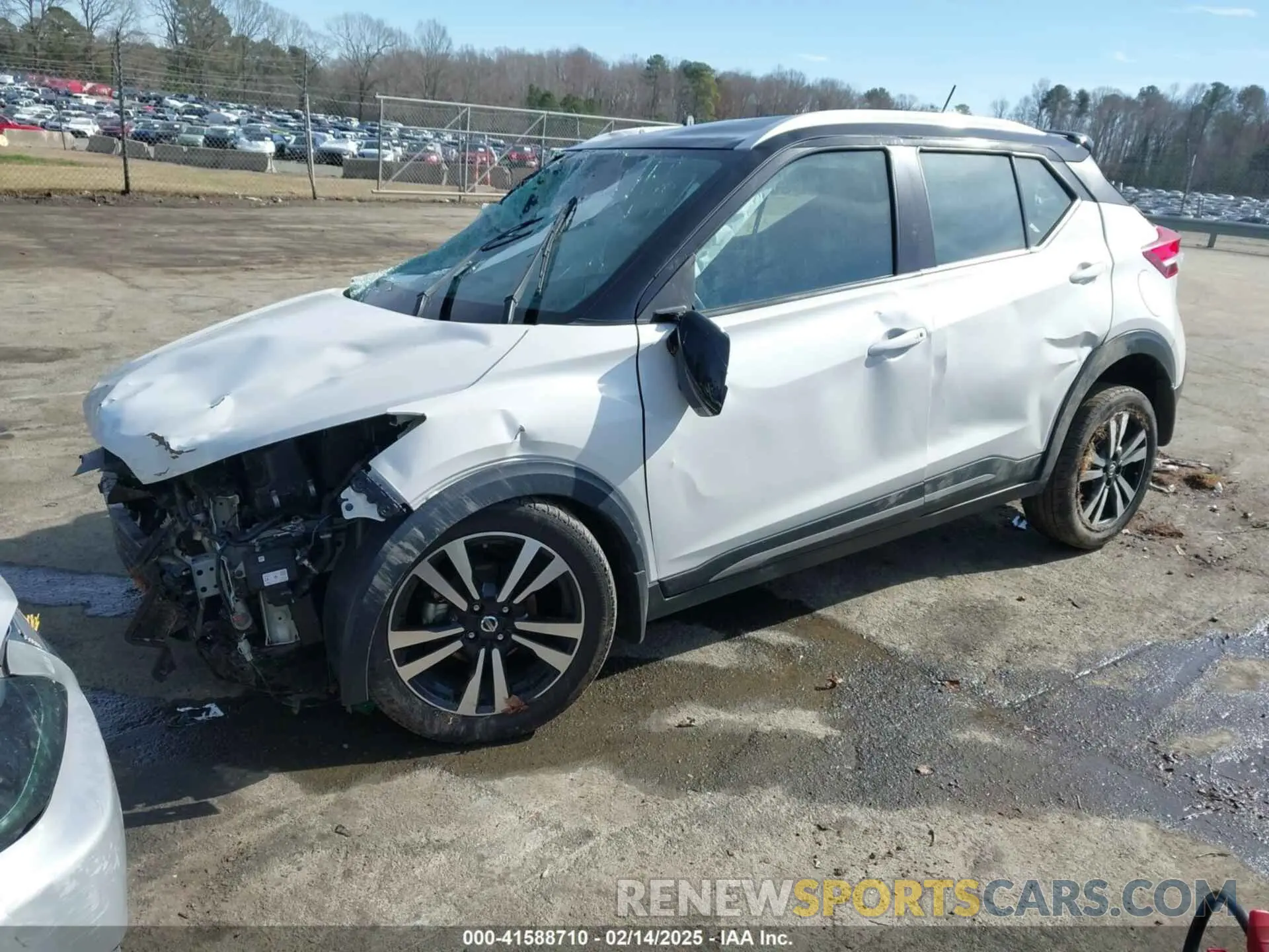 2 Photograph of a damaged car 3N1CP5CU1KL538879 NISSAN KICKS 2019