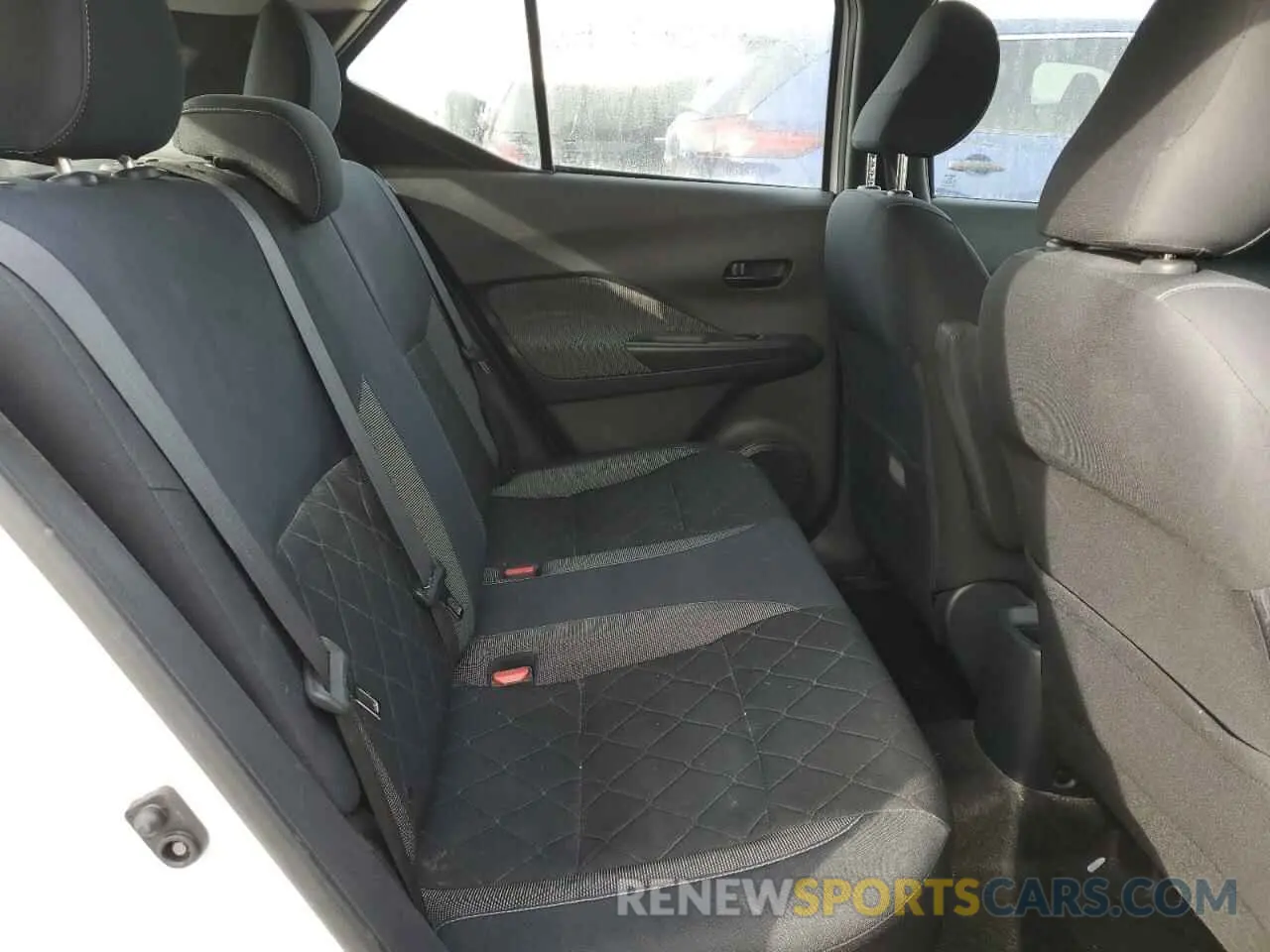 11 Photograph of a damaged car 3N1CP5CU1KL554919 NISSAN KICKS 2019