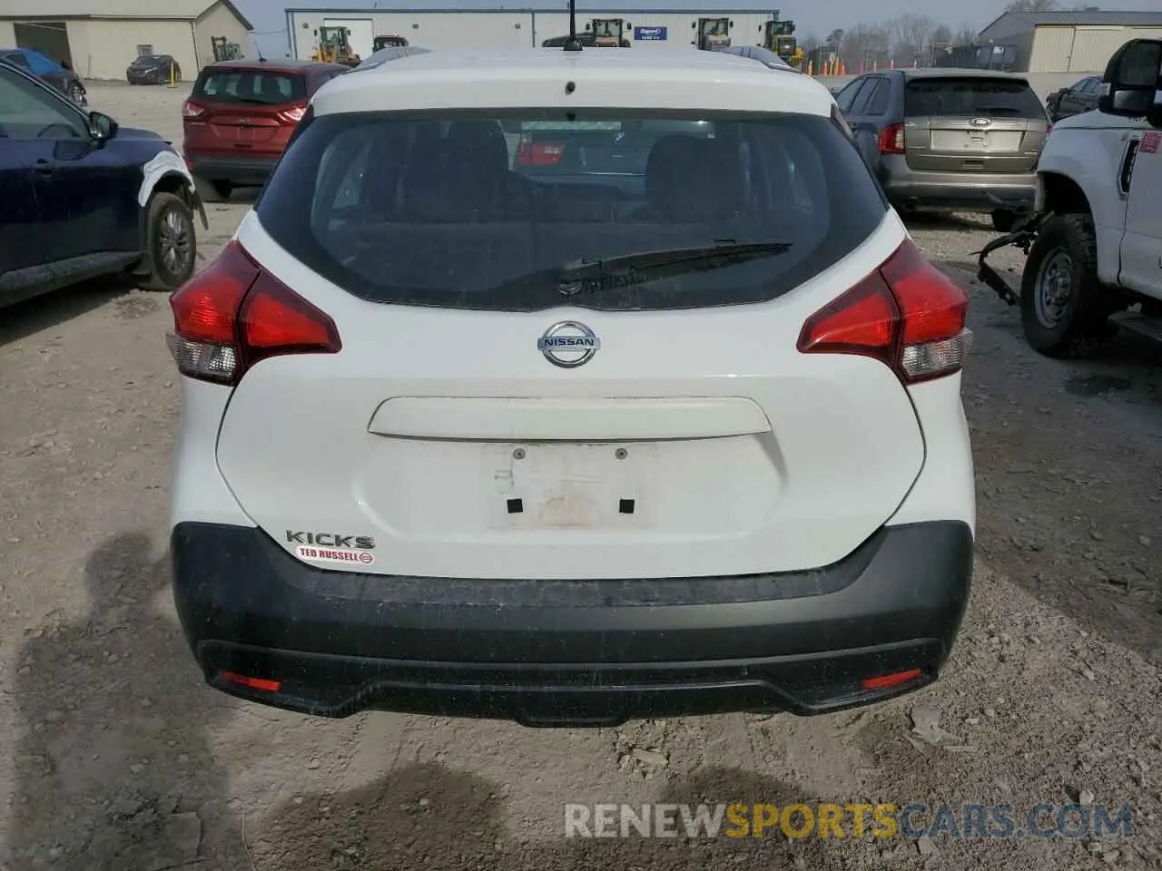 6 Photograph of a damaged car 3N1CP5CU1KL554919 NISSAN KICKS 2019
