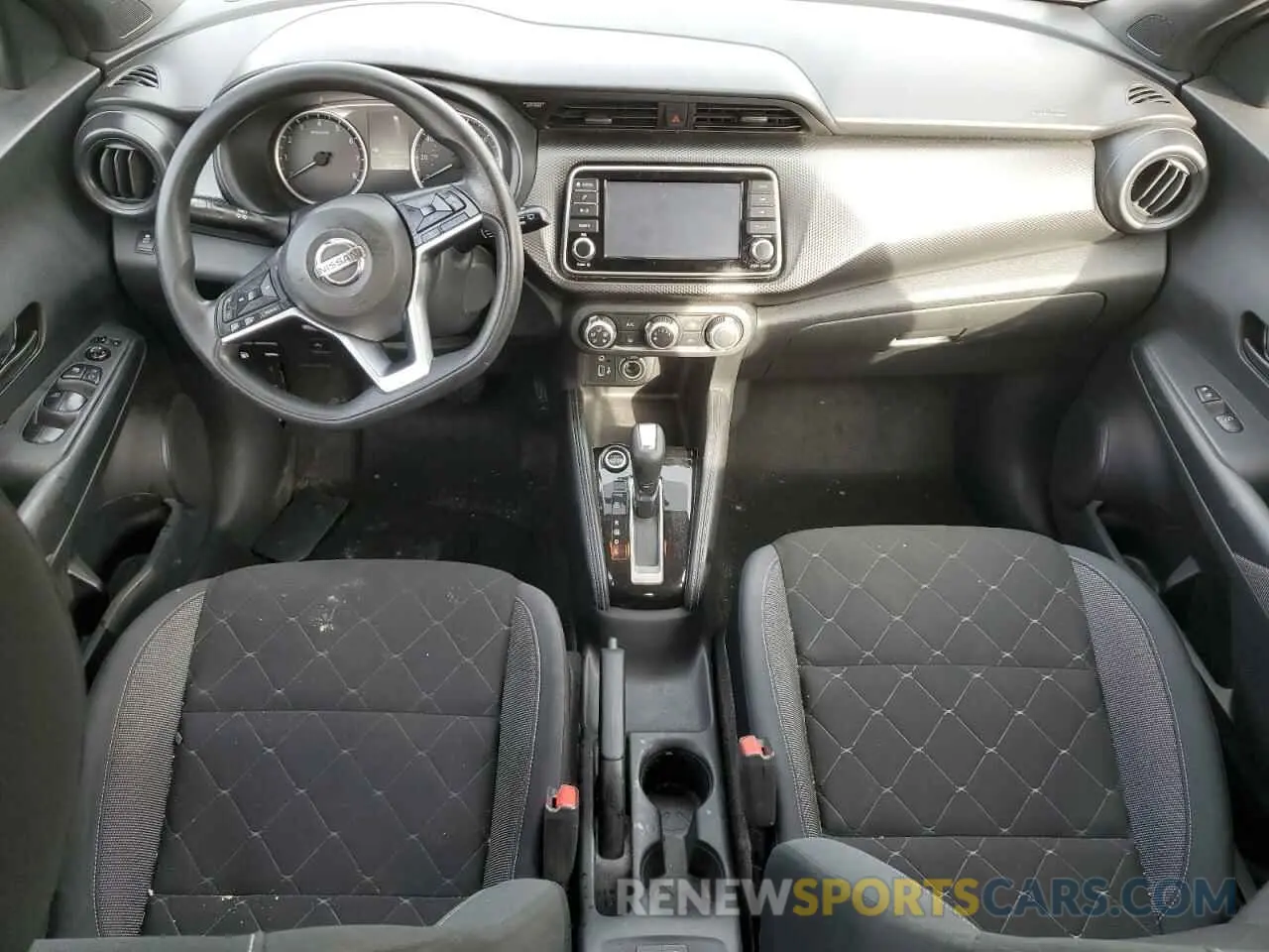 8 Photograph of a damaged car 3N1CP5CU1KL554919 NISSAN KICKS 2019
