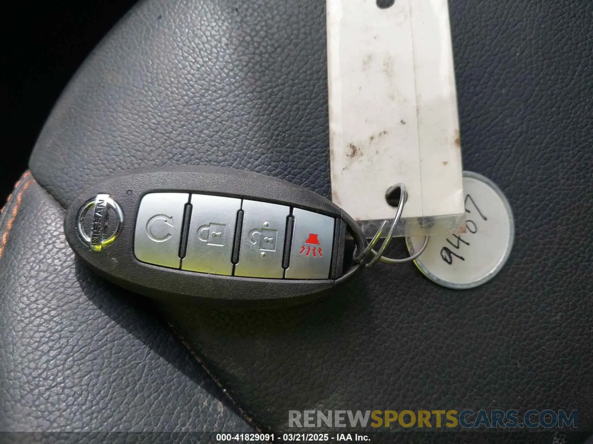 11 Photograph of a damaged car 3N1CP5CU1KL556105 NISSAN KICKS 2019