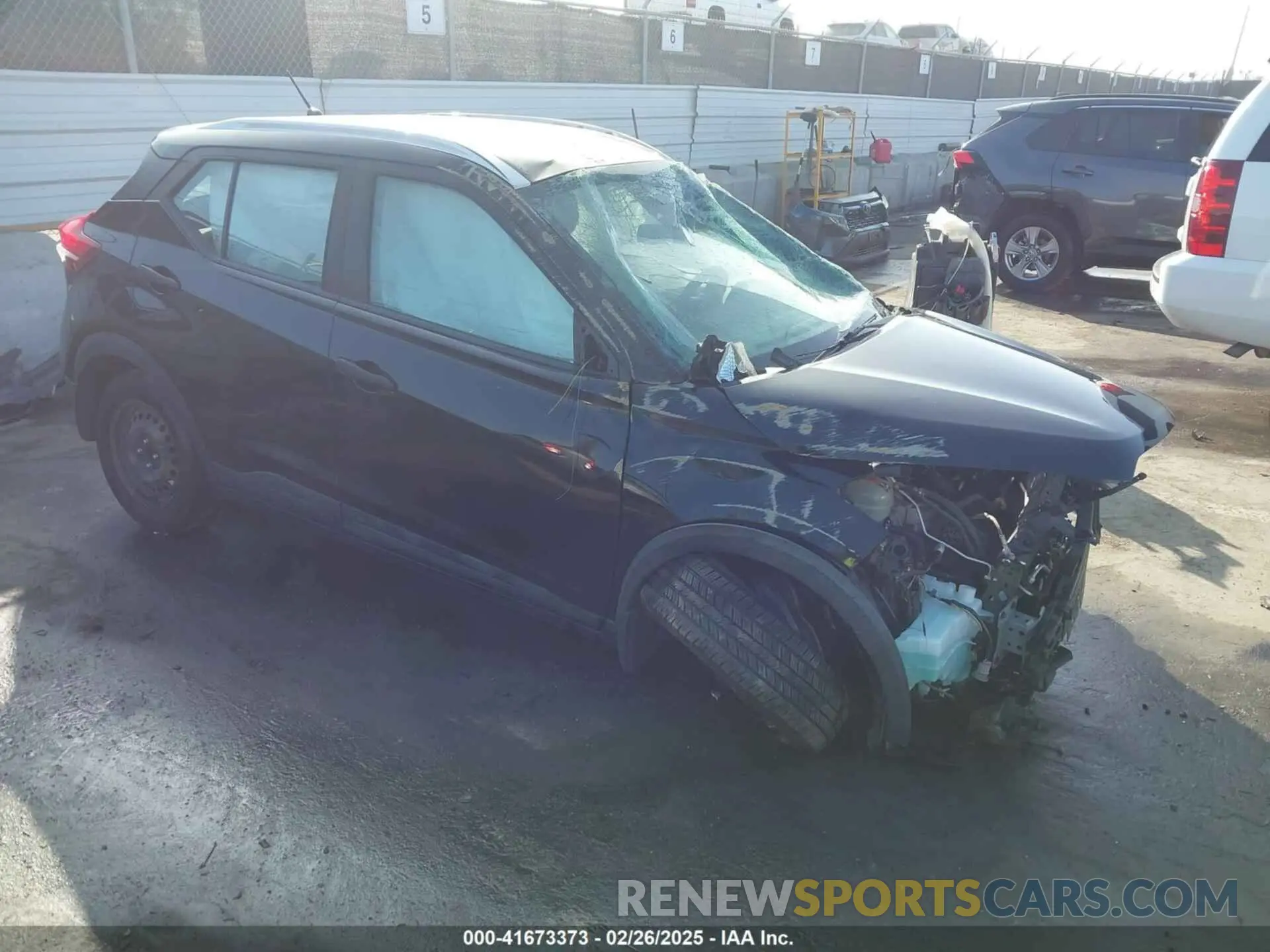 1 Photograph of a damaged car 3N1CP5CU1KL564723 NISSAN KICKS 2019